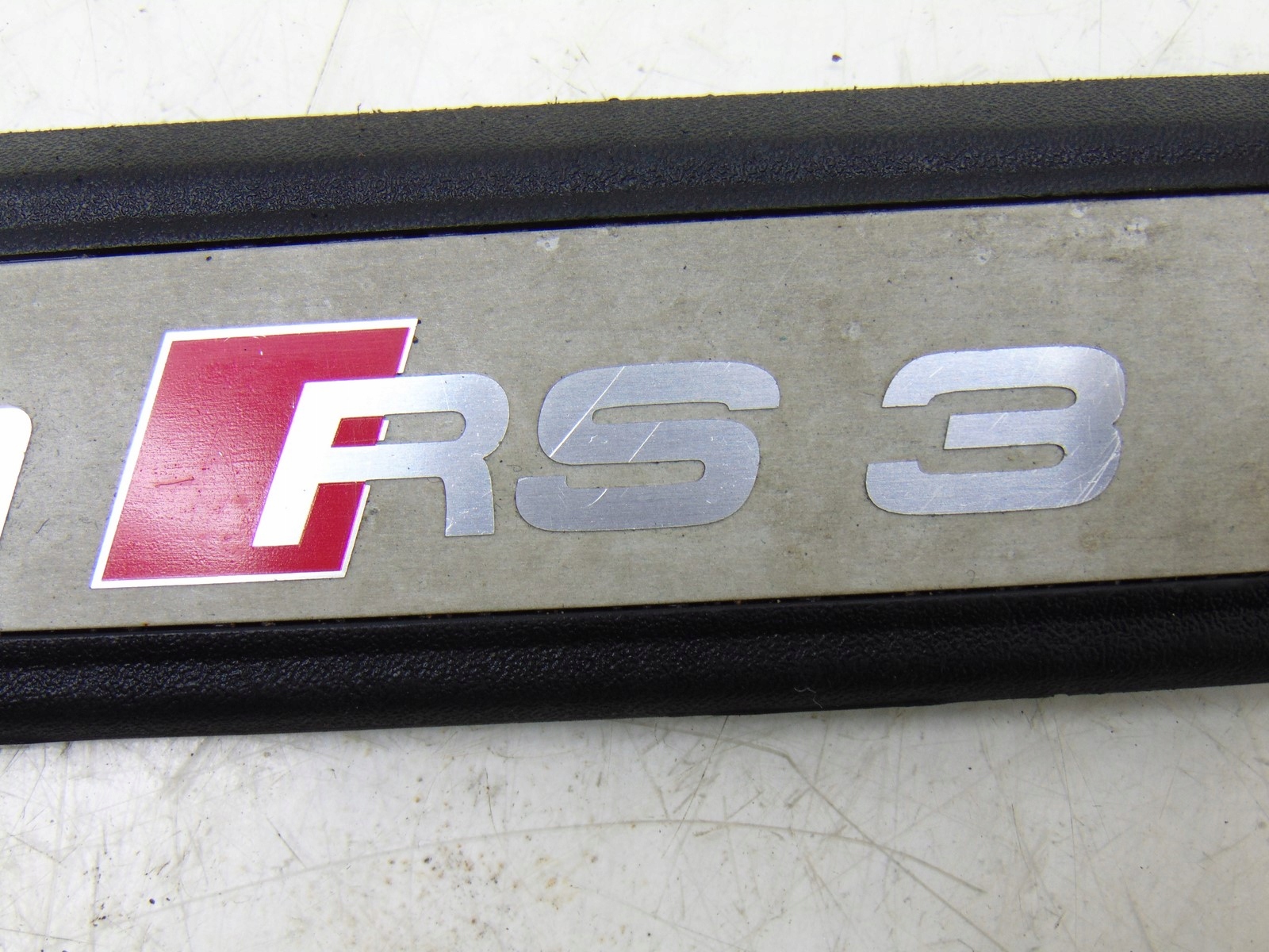 moulding threshold left rear left rear part AUDI RS3 8P 11- 8P4853557L