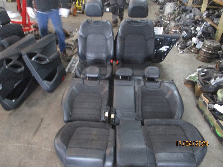 CITROEN DS5 и кресла перед диван зад бочки