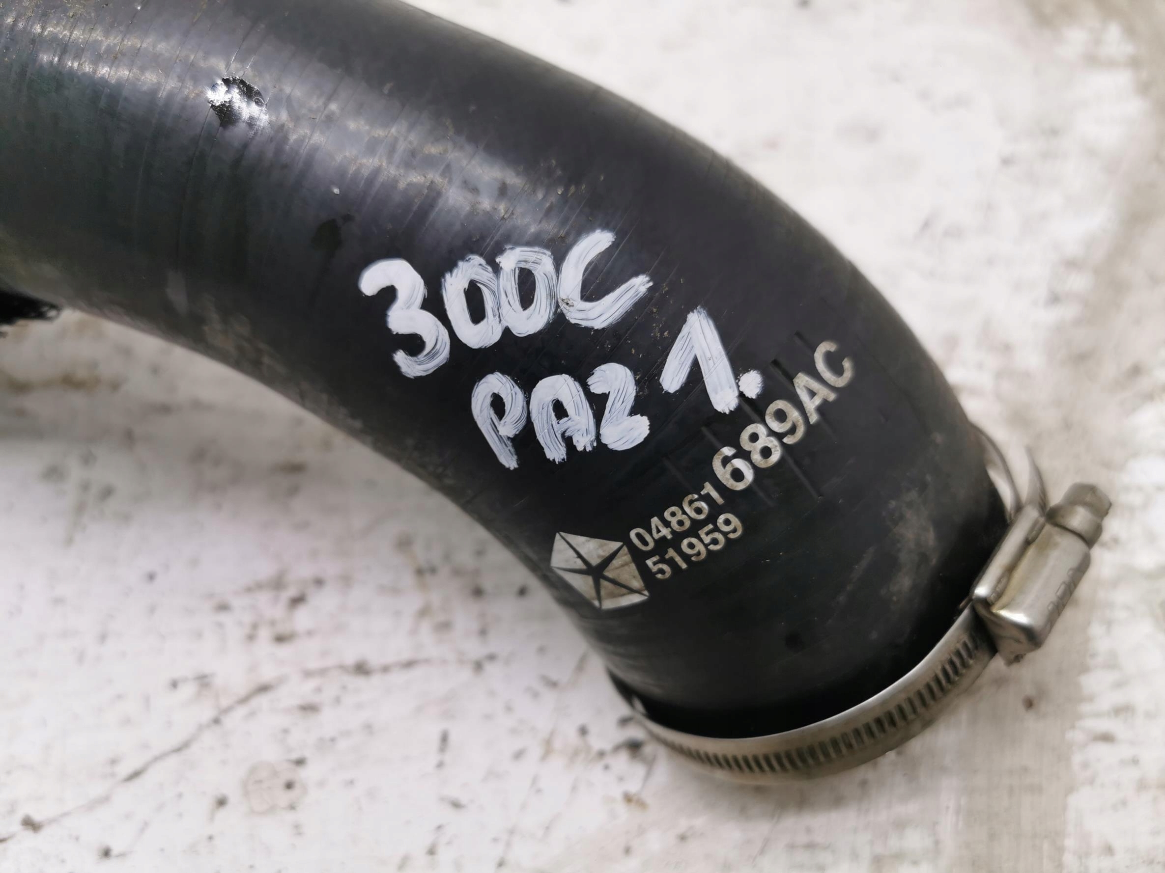 cijev prijenos interkulera CHRYSLER 300C 04861689AC