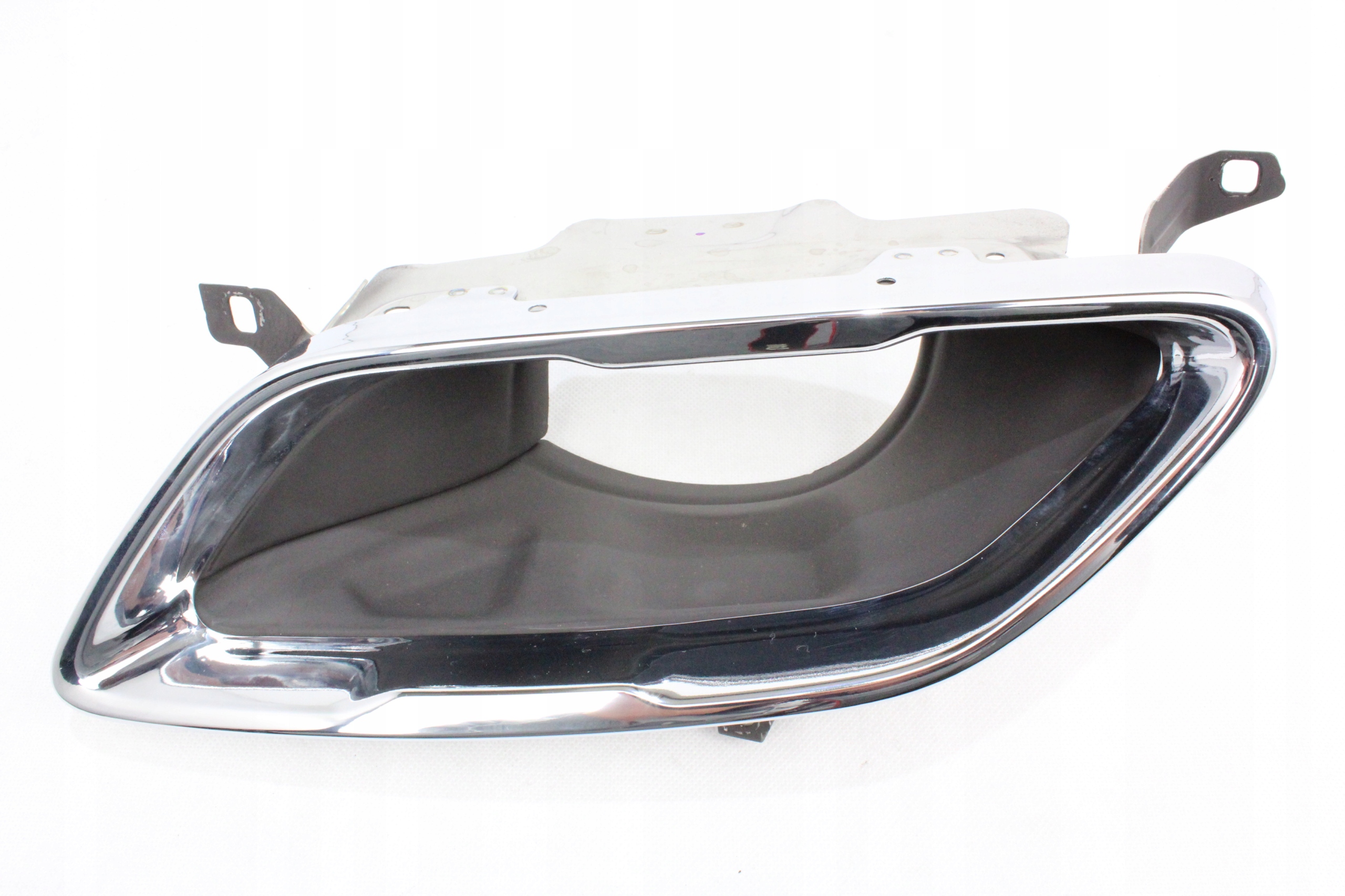 8075253 - Накладка выхлопной трубы левая BMW G14 G15 G16