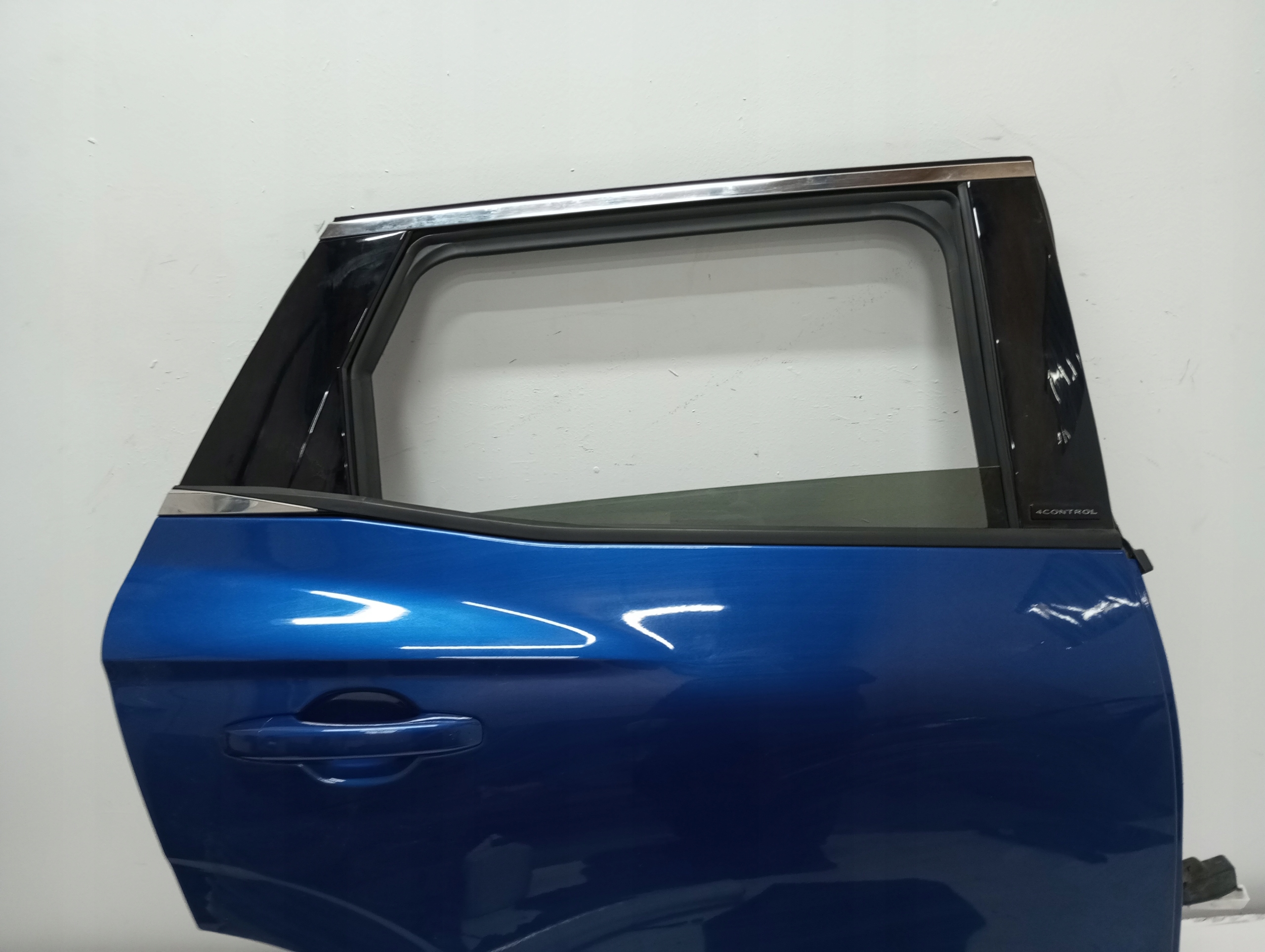 door right rear. RENAULT AUSTRAL 23R