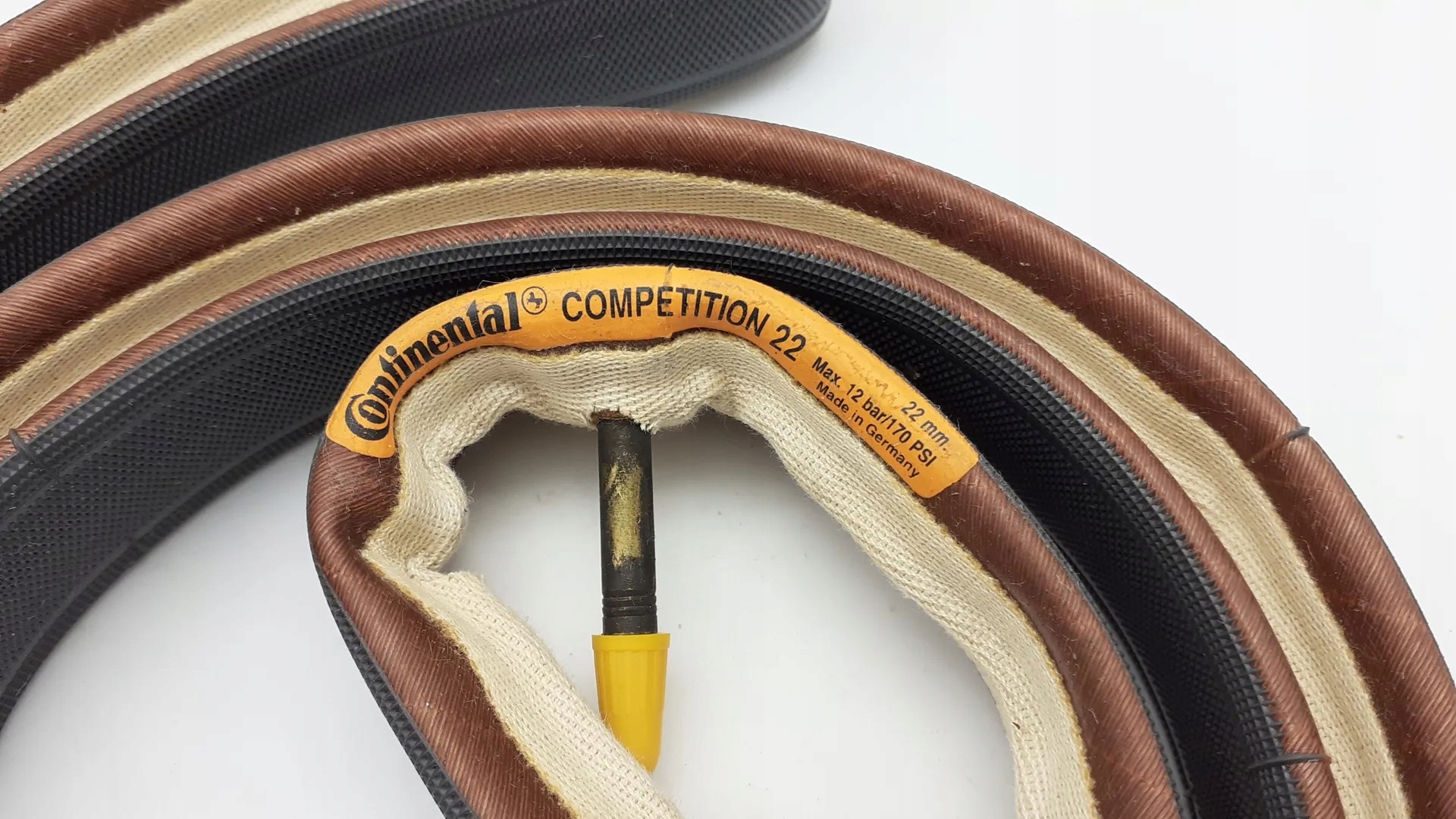 Opona rowerowa Continental copmpetition 22 szytka 26x1"