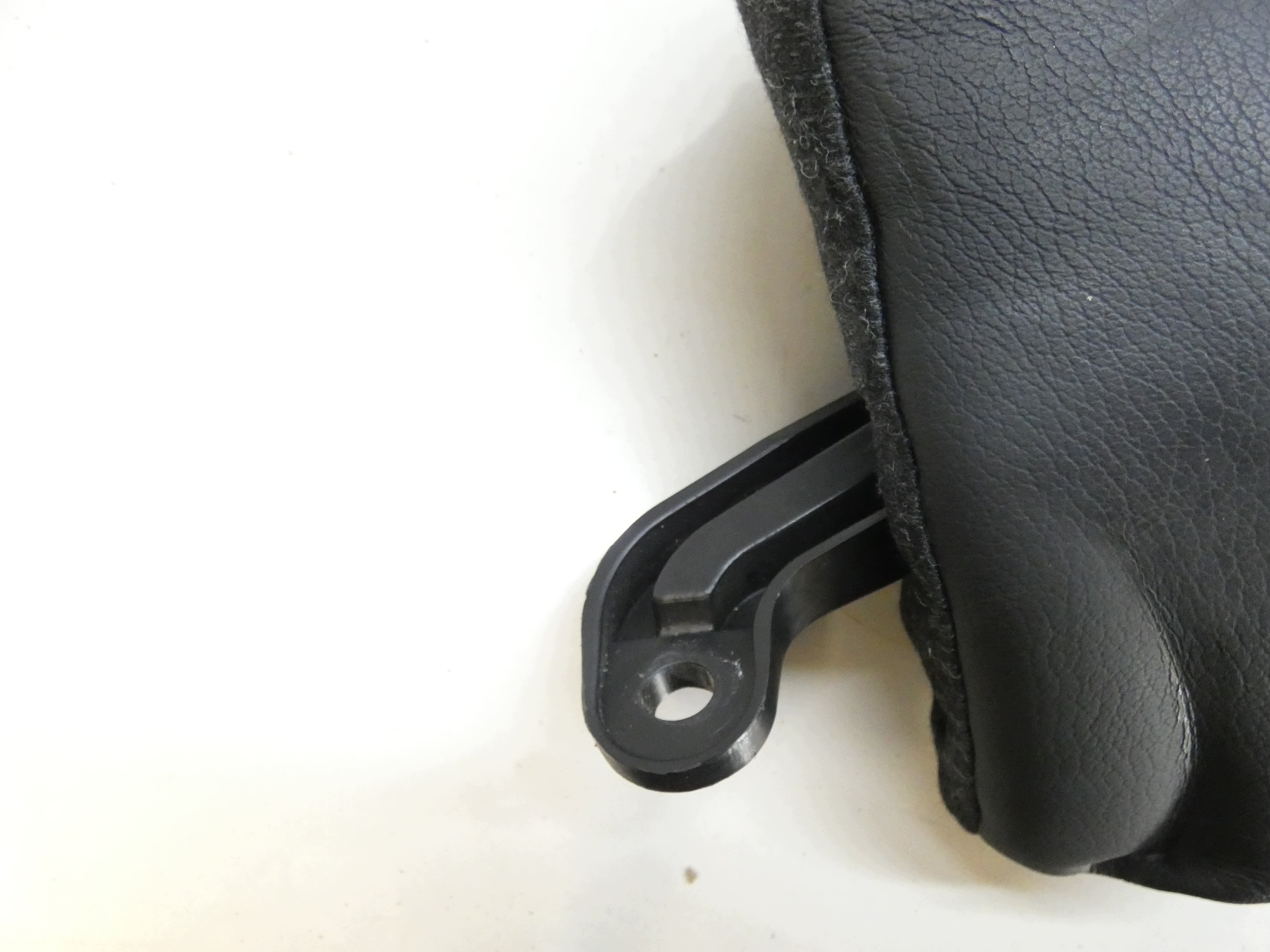 side KANAPY OPARCIA left rear part ALFA ROMEO 159 KOMBI 05-11 leather