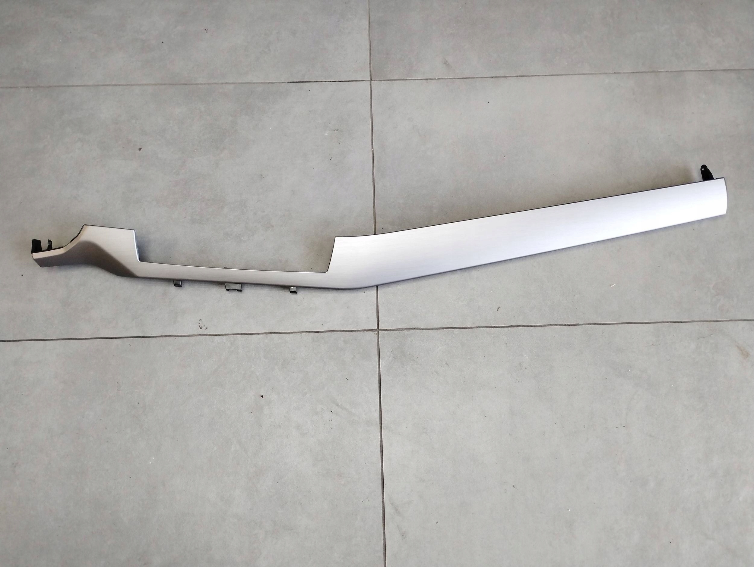 Seat Leon IV 2024 lista DEKOR DESKI 5FB858452C