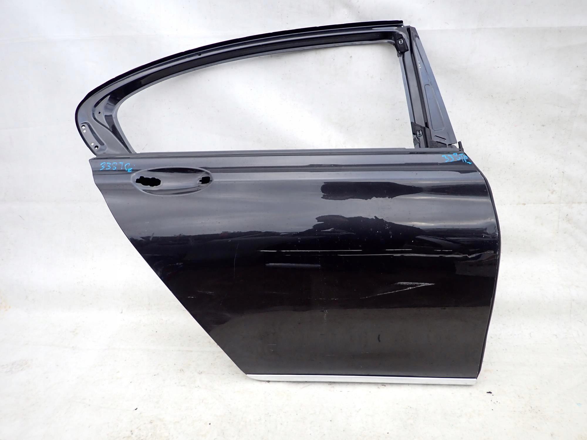 BMW 7 G11 15-22 door rear part rear. right