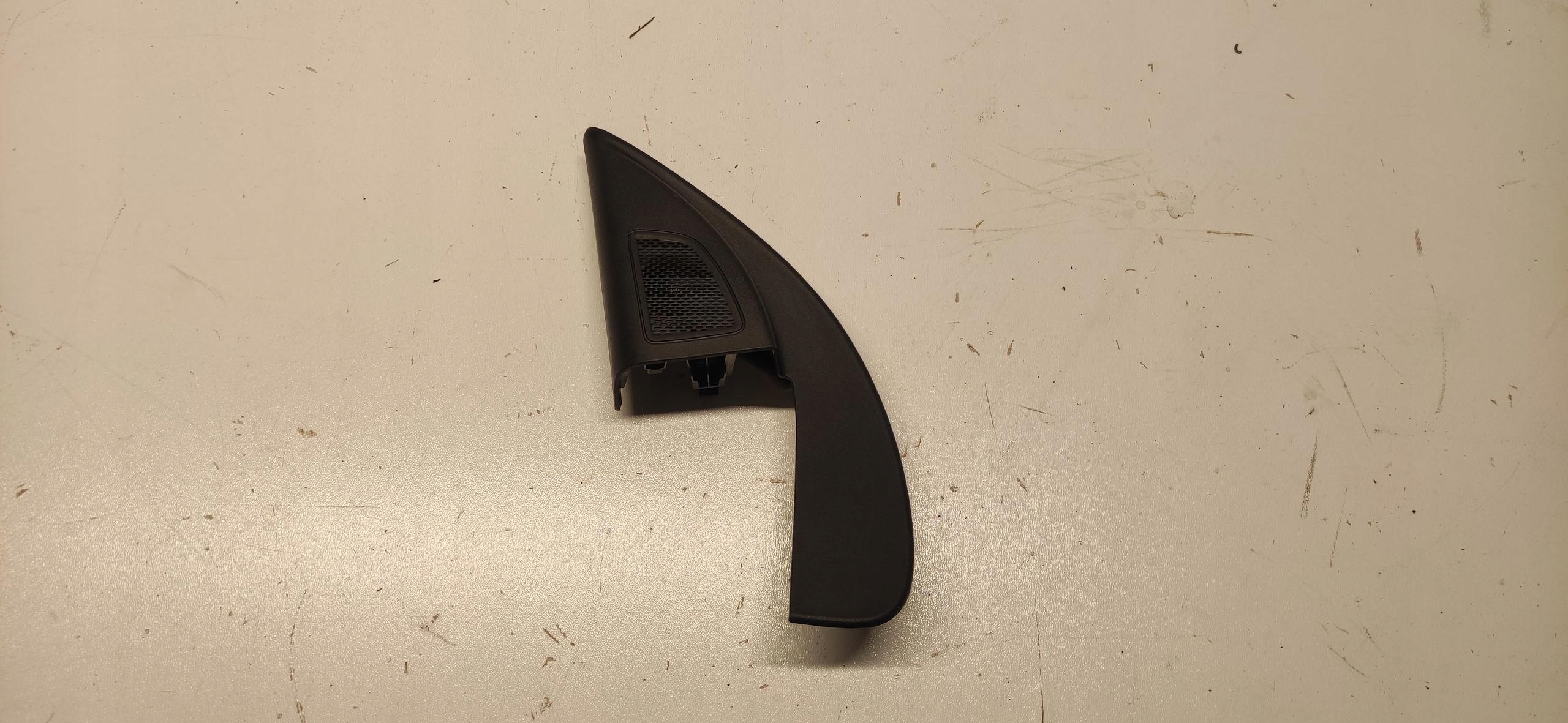 HYUNDAI 20 III cover mirrors speaker TROJKAT left BOSE 21