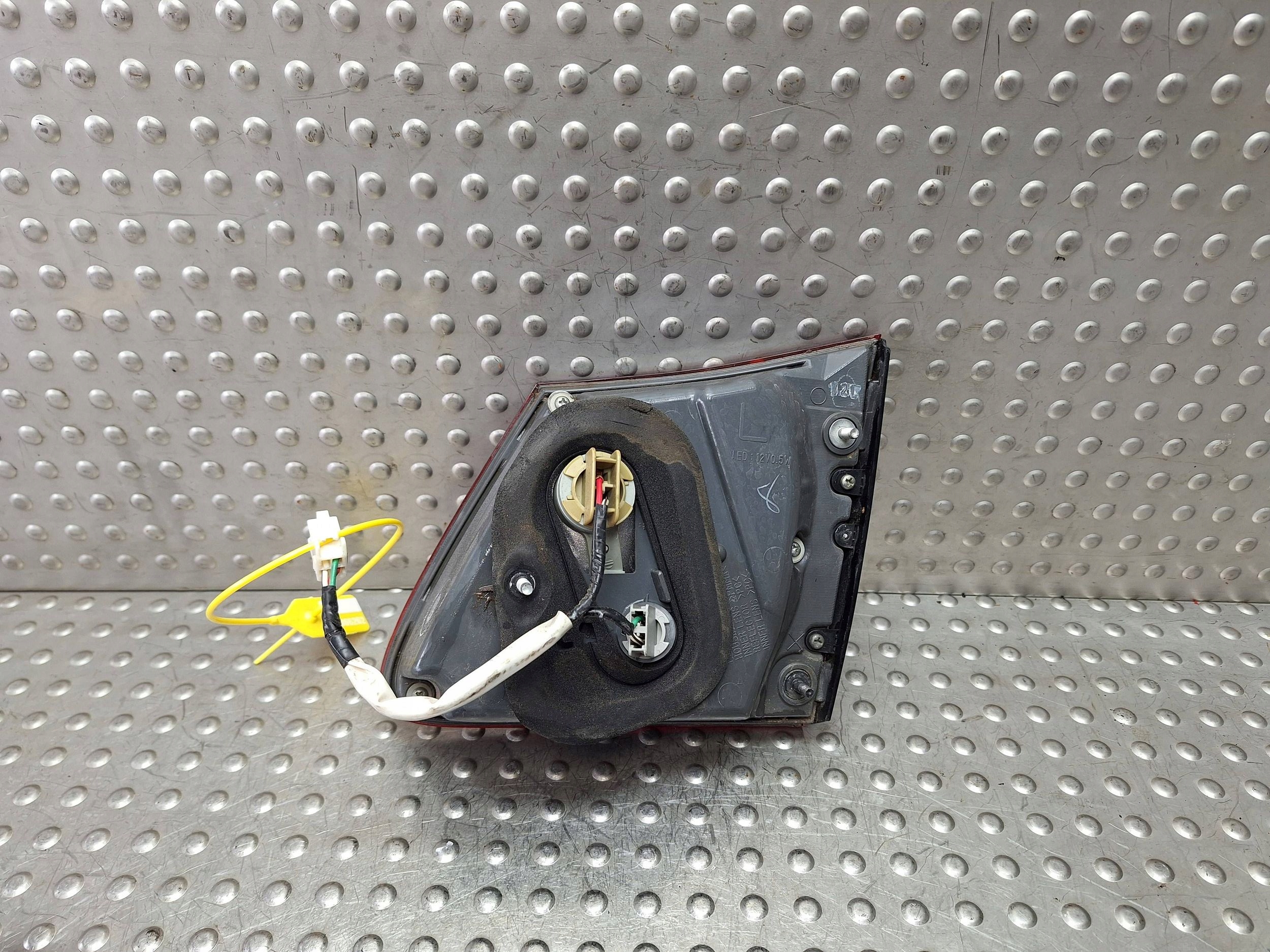 light rear part left to the bonnet LEXUS GS LED 05-12