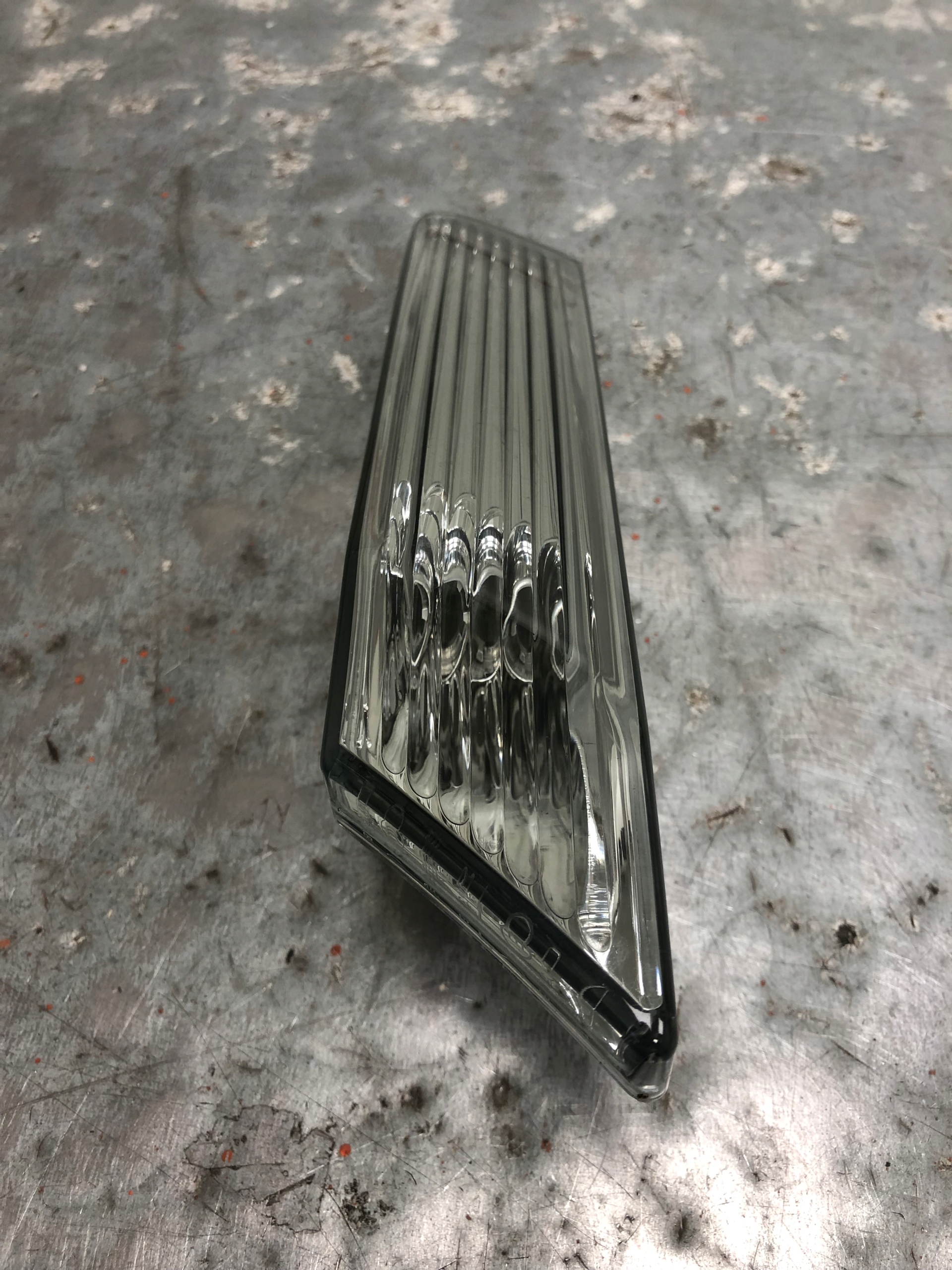indicator left front PORSCHE 997 99763103302