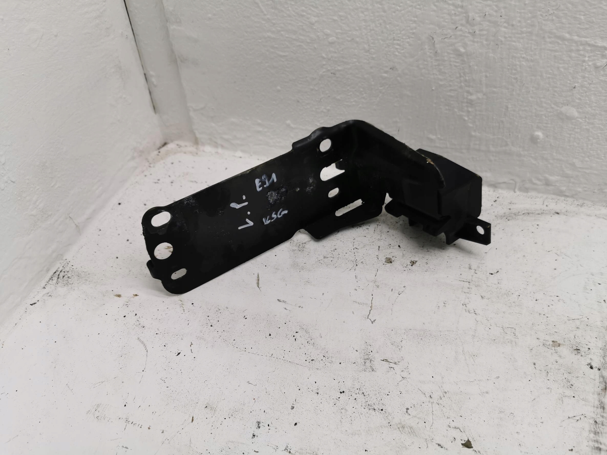 holder radiator left BMW SERIA 3 E90 E91 / LCI