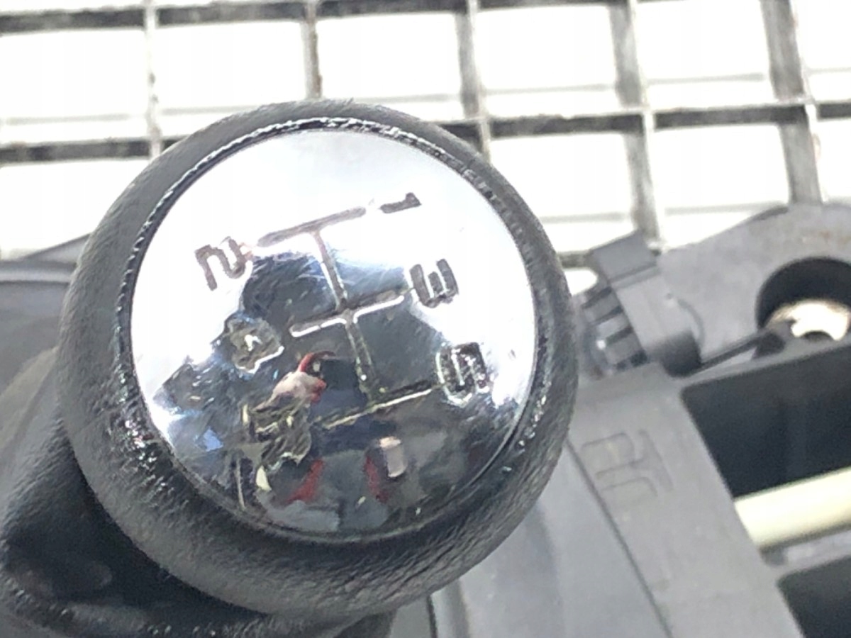 DŹWIGNIA ZMIANY BIEGÓW CITROEN C4 I 04-14 1.6B 9685816980 Producent części OEM