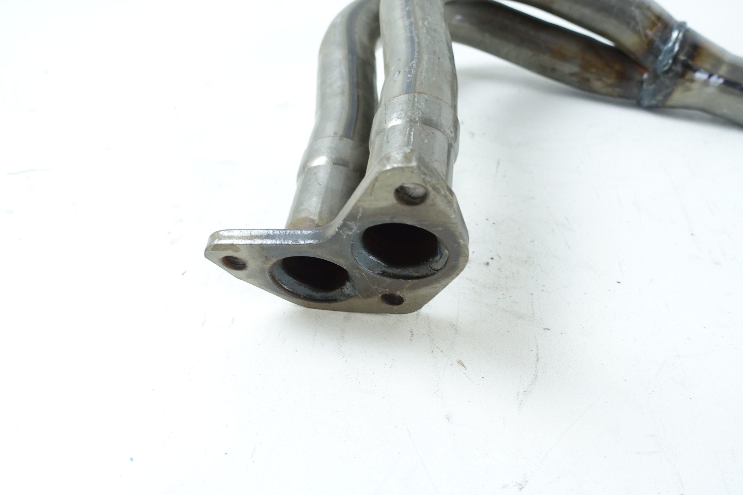 RURA WYDECHOWA FORD ESCORT 1 1 6131720 736 887 Part manufacturer Bosal