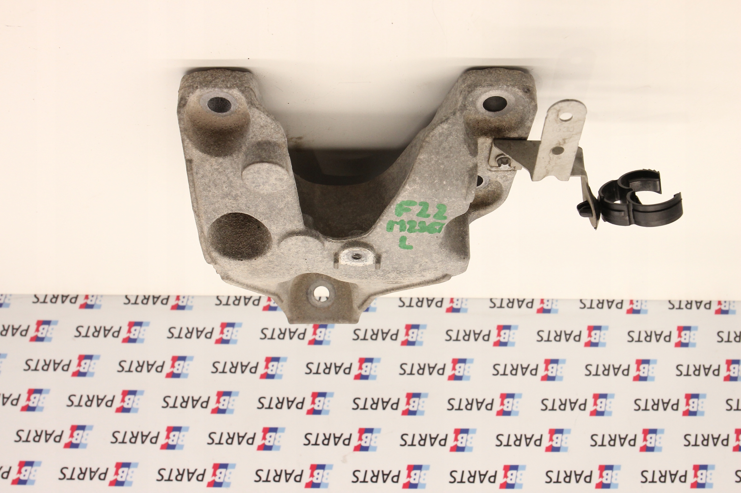 BMW F30 F80 holder engine mount left M236I 6789093