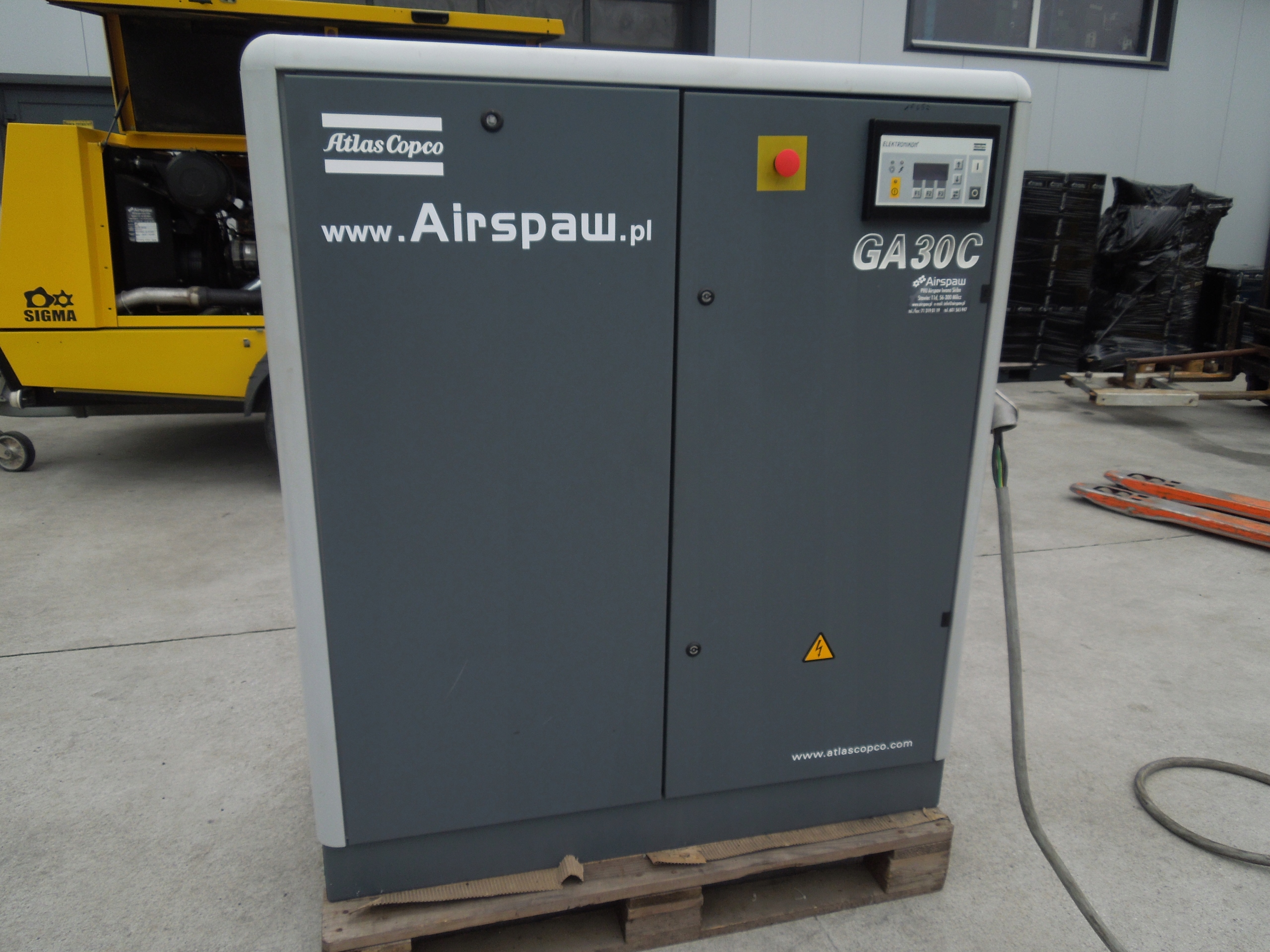 SPRĘŻARKA ŚRUBOWA ATLAS COPCO GA30C 30Kw!!