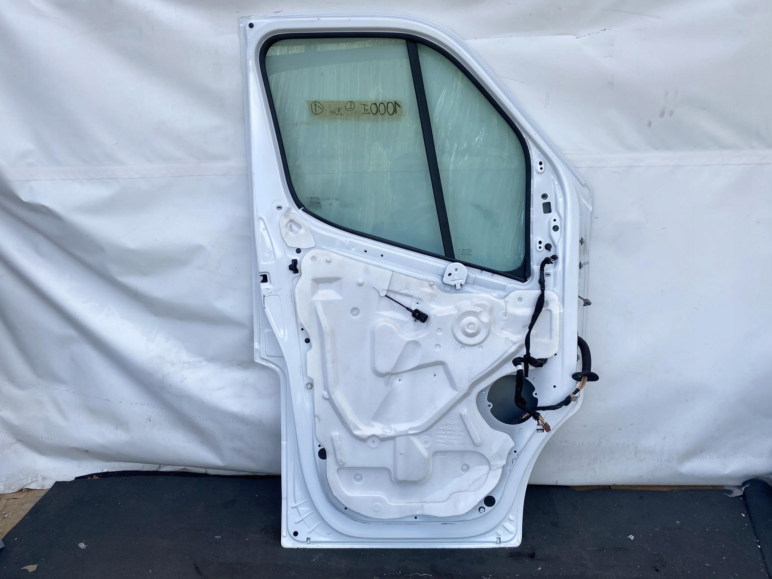 MASTER 3 MOVANO B NV400 10- door front left BIALE front left 20r.