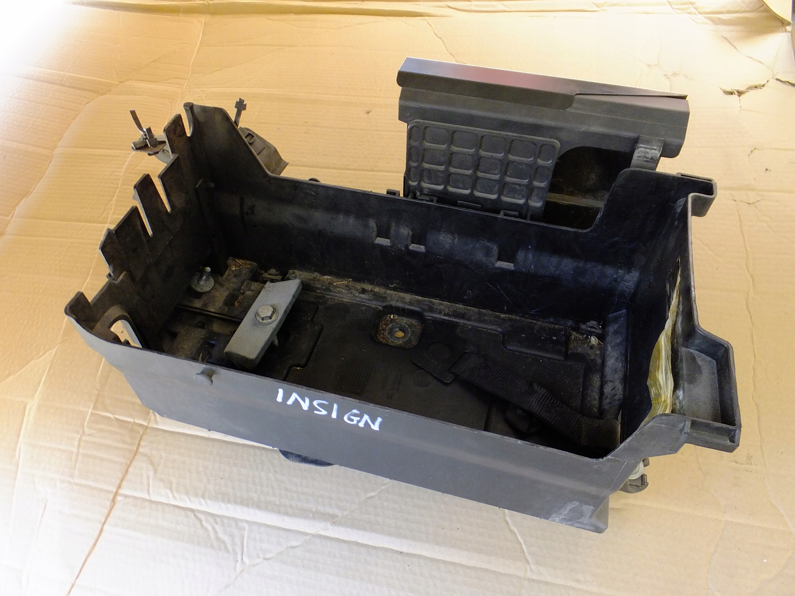 Porte pour batterie opel insignia a 2,0 cdti 2010r