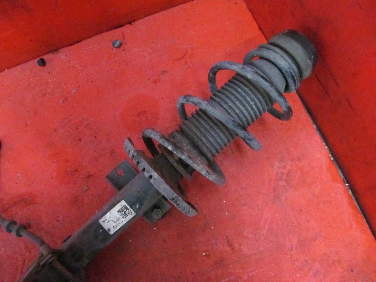 AUDI A1 S1 and 1 8X 8X1 1.4 TFSI CAVG swing shock absorber right front