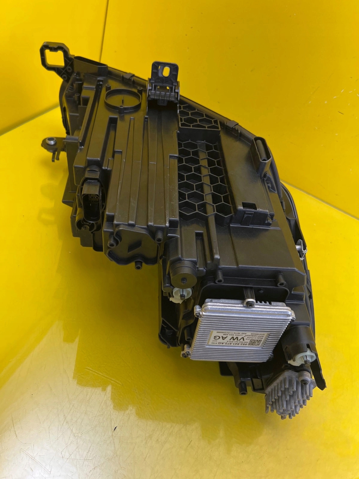 light front left VW Tiguan III Full Led 572941035C