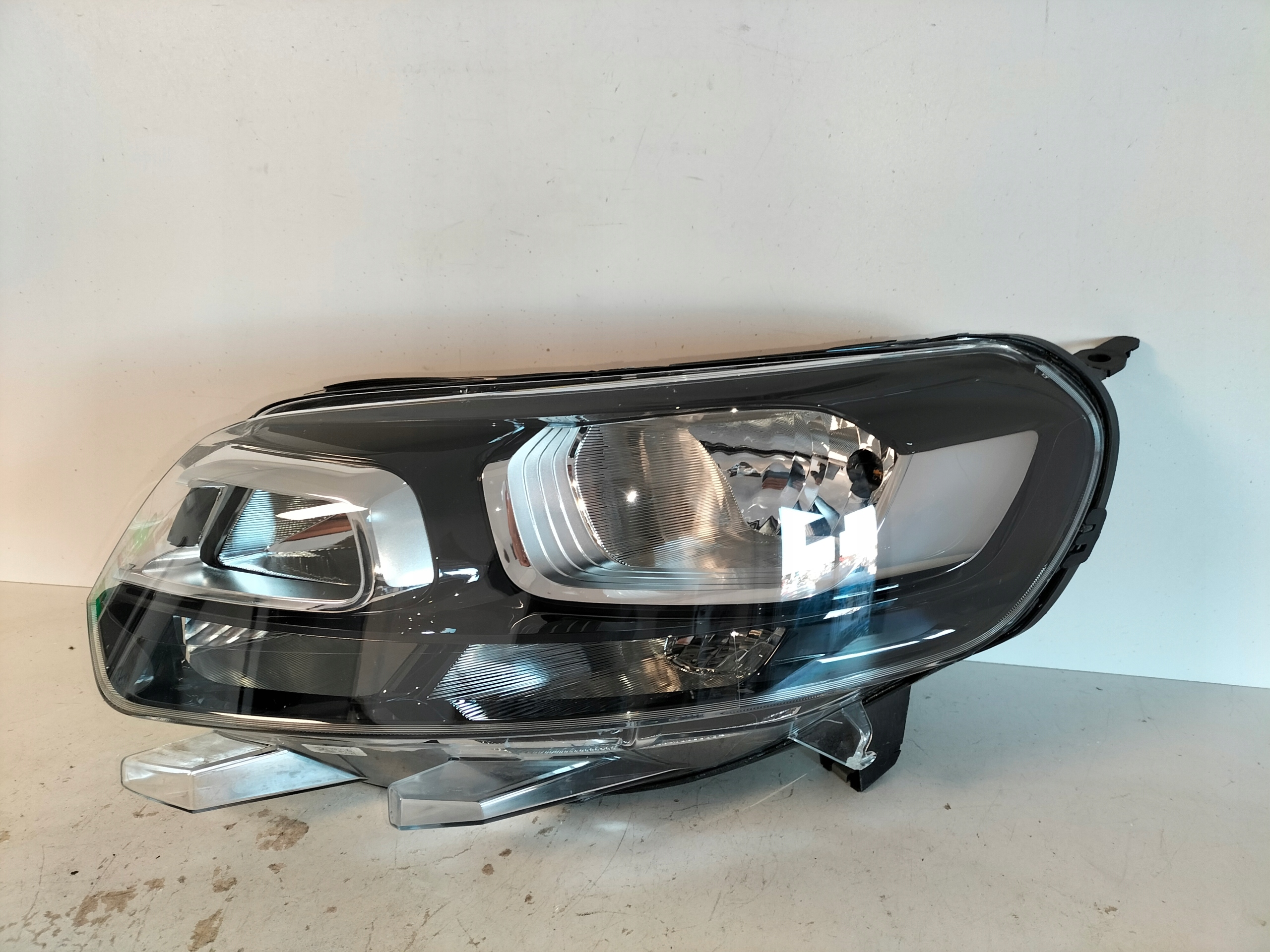 light front reflektor left CITROEN JUMPY III 16- ZAFIRA D 19
