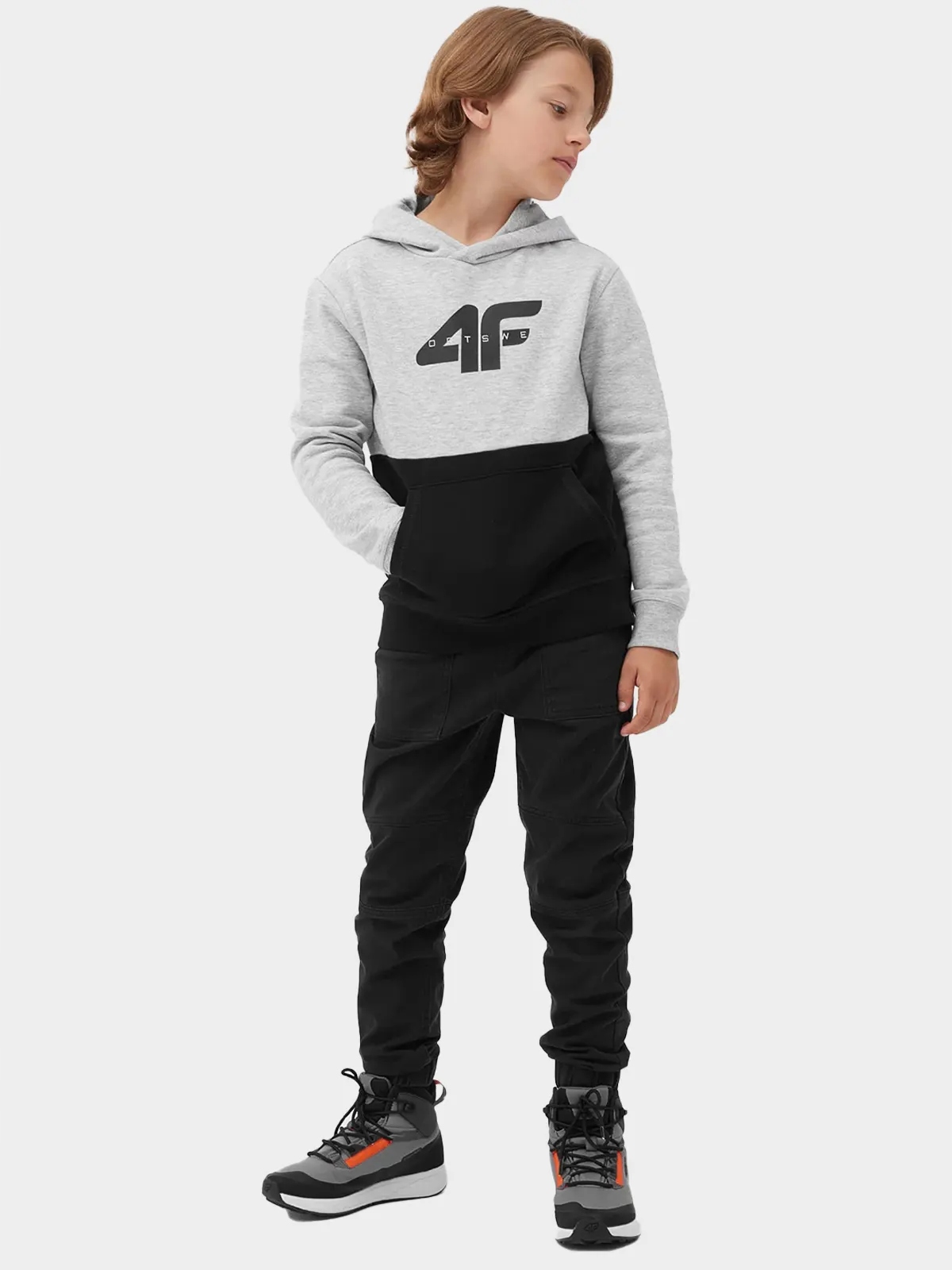 BLUZA CHŁOPIĘCA 4F DRESOWA Z KAPTUREM AW23M628 Kod producenta 4FJAW23TSWSM628-27M