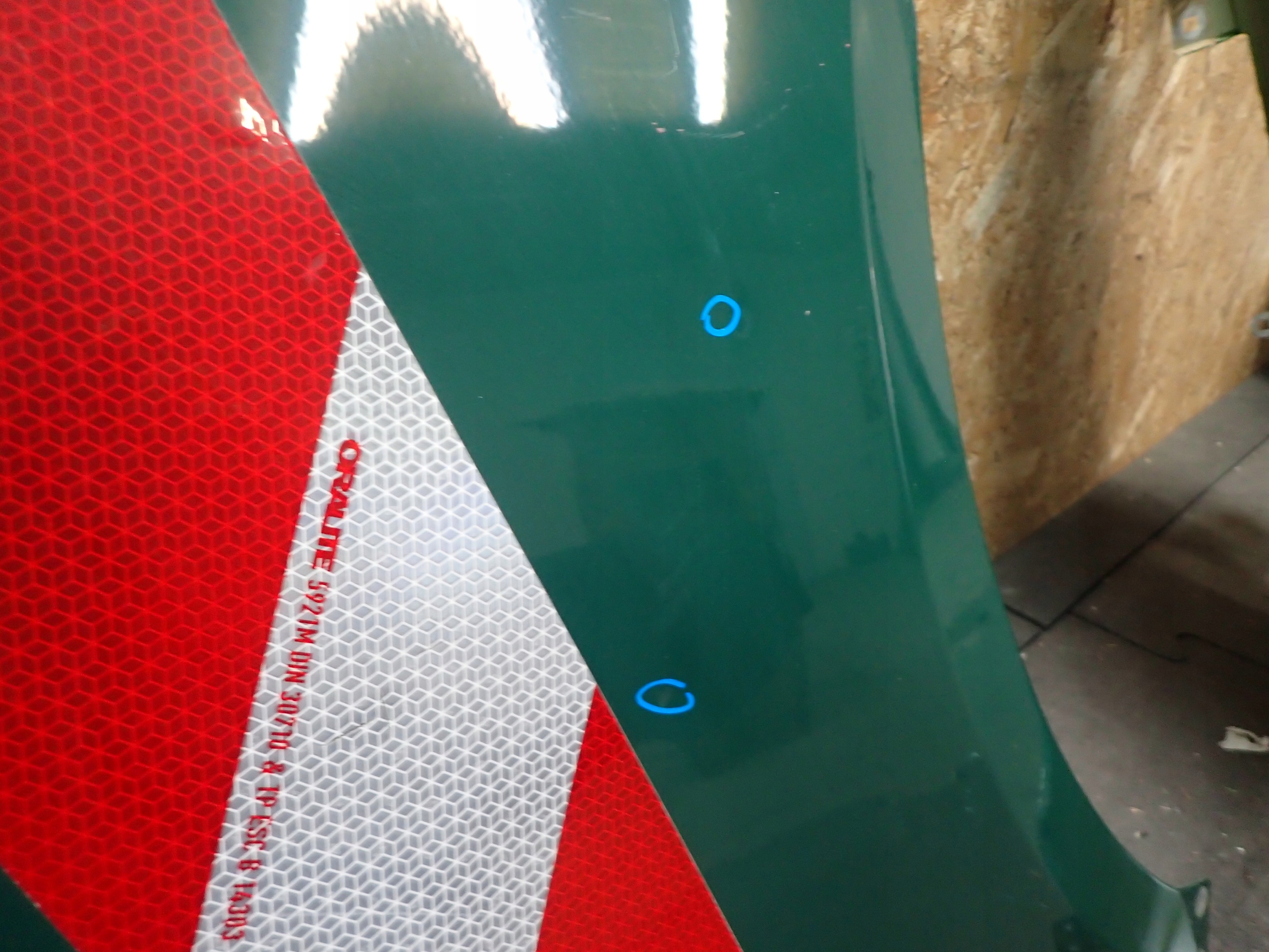 FENDER FRONT RIGHT LEFT MERCEDES SPRINTER W907