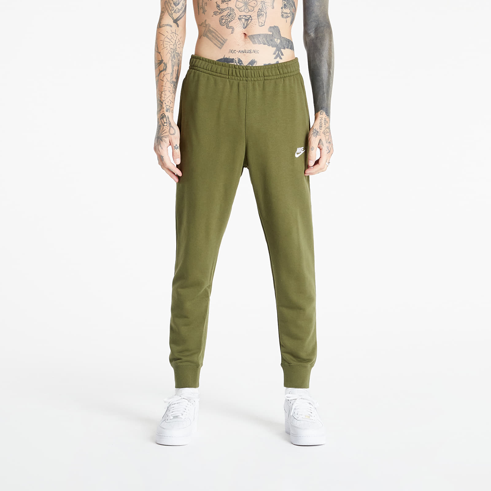 Y9389 Pánské Tepláky Sportswear Club Joggers Standard Fit Nike XXL