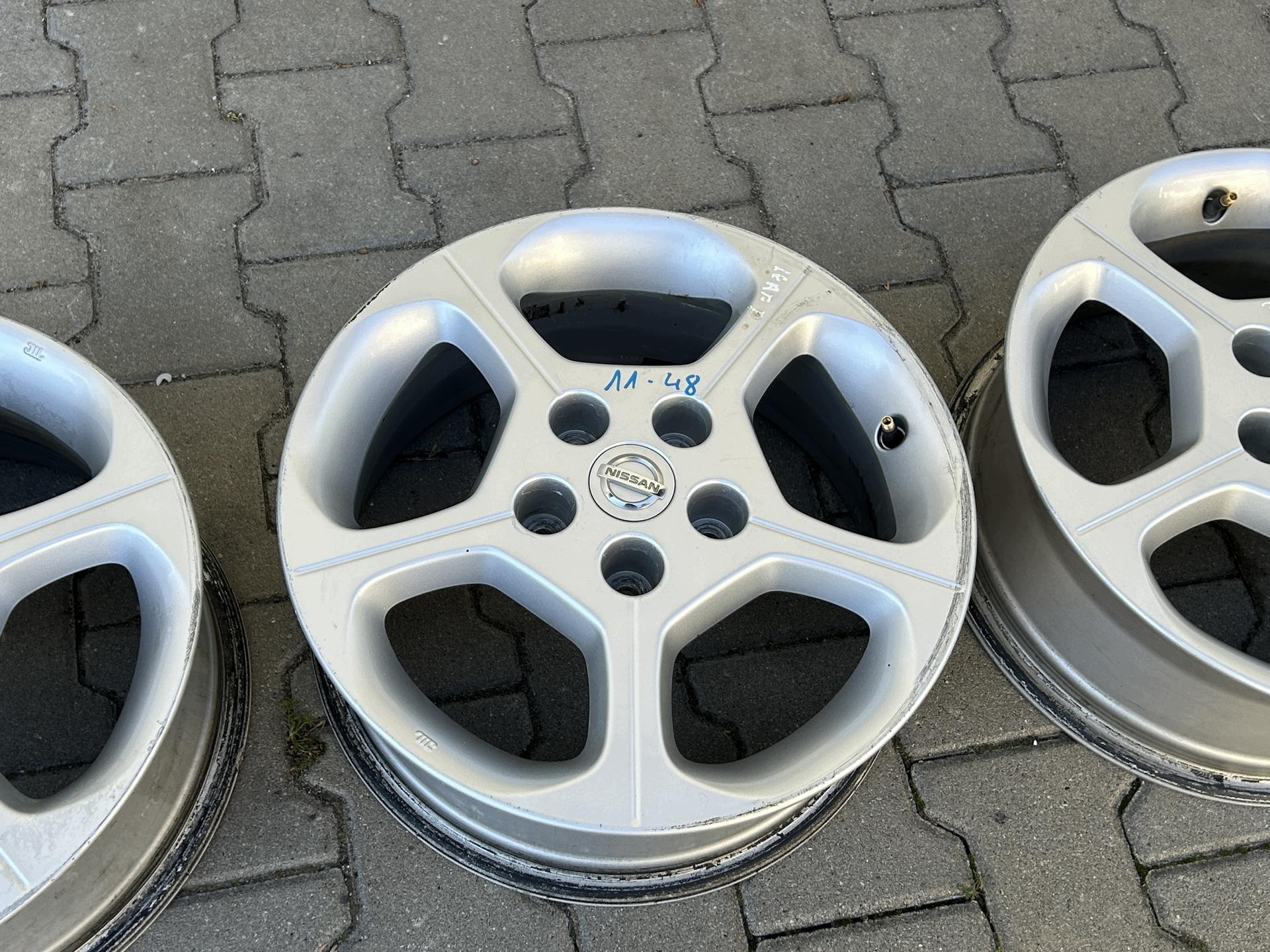 felnik alumínium 16 NISSAN LEAF és 2011-2017 5X114,3 6,5J ET40 KOMPLET