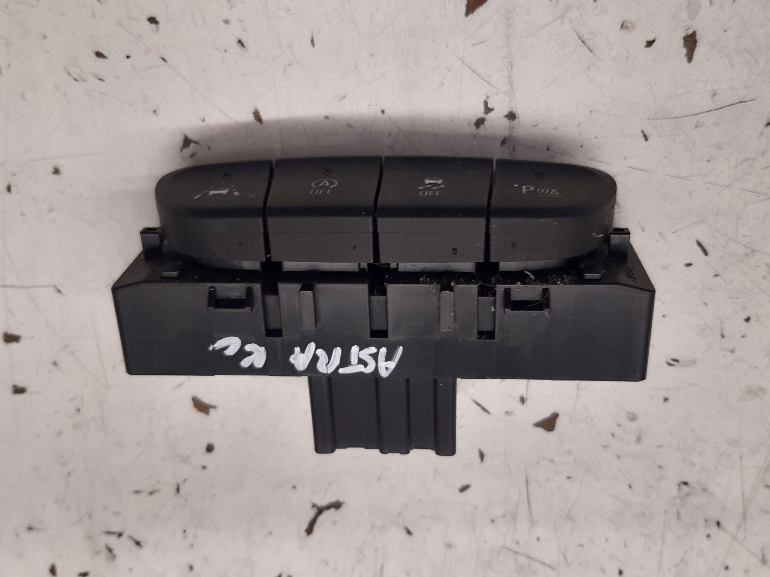 Panel PDC kontrola trakcji 39028749 Opel Astra K