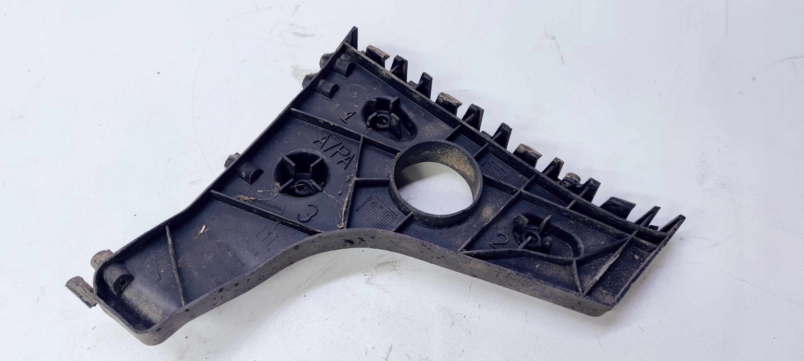 bumper bracket left rear part AUDI A7 LIFT 4G8807453B