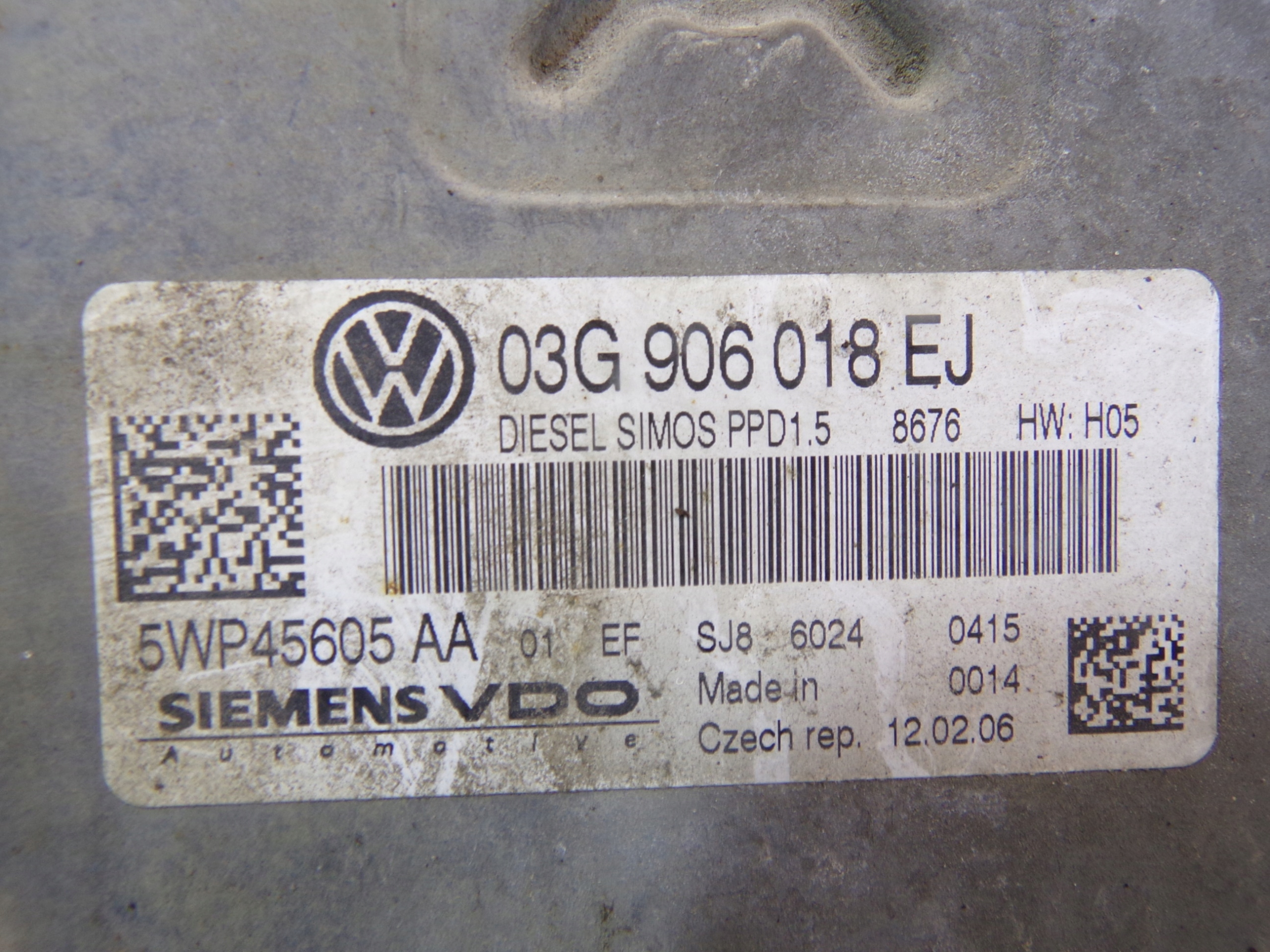 computer control unit of the engine VOLKSWAGEN PASSAT B6 2.0 TDI 03G906018EJ