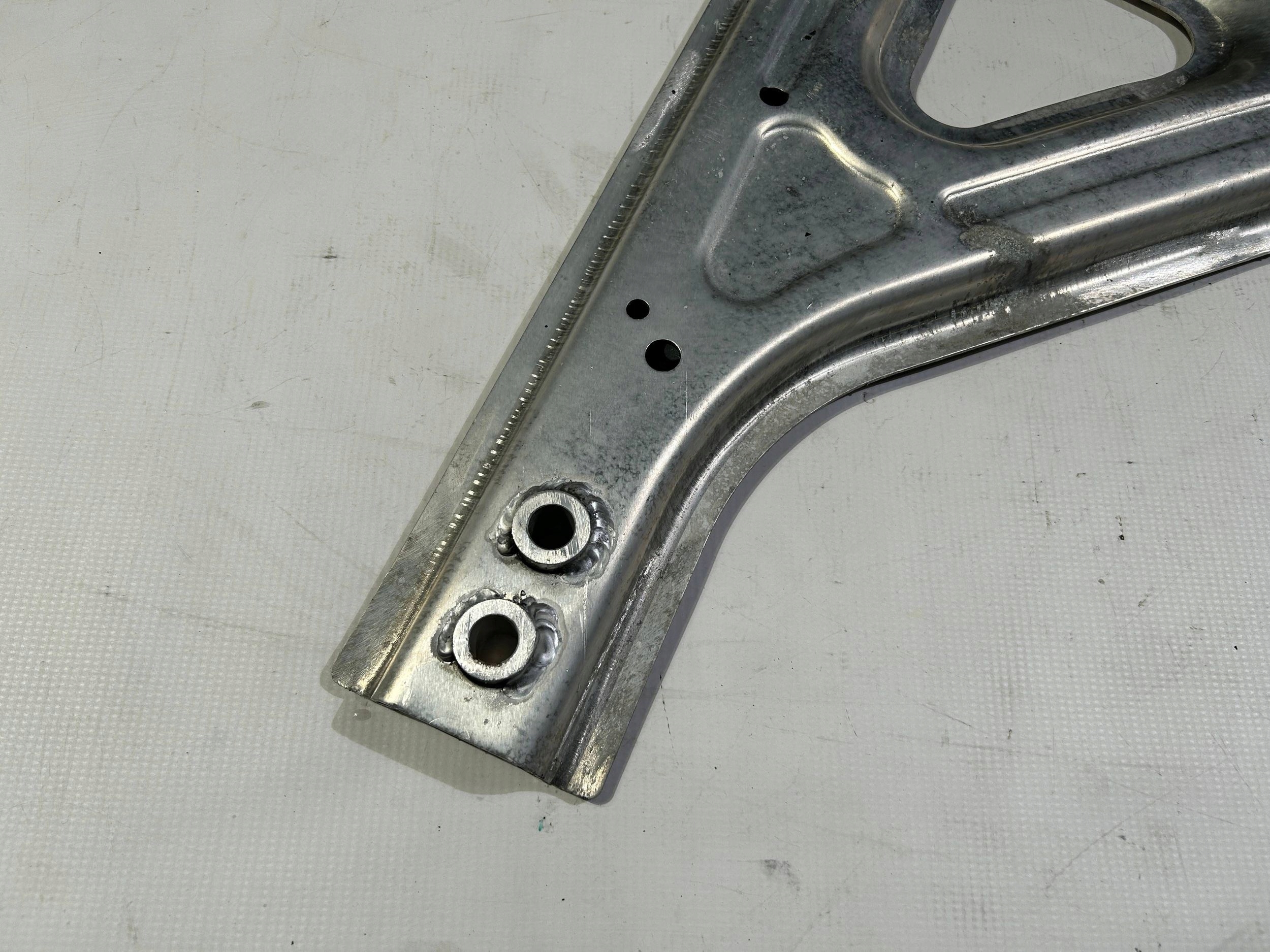 support holder brace sider front Maserati Quattroporte 2013