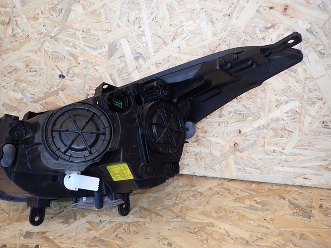 HYUNDAI I40 12- reflektor right light right 92102-3z330