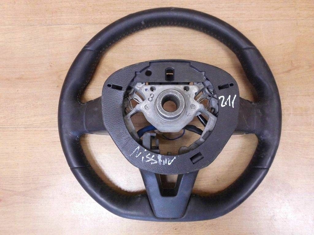 Nissan Qashqai II 2017-2021 LIFT lenkrad