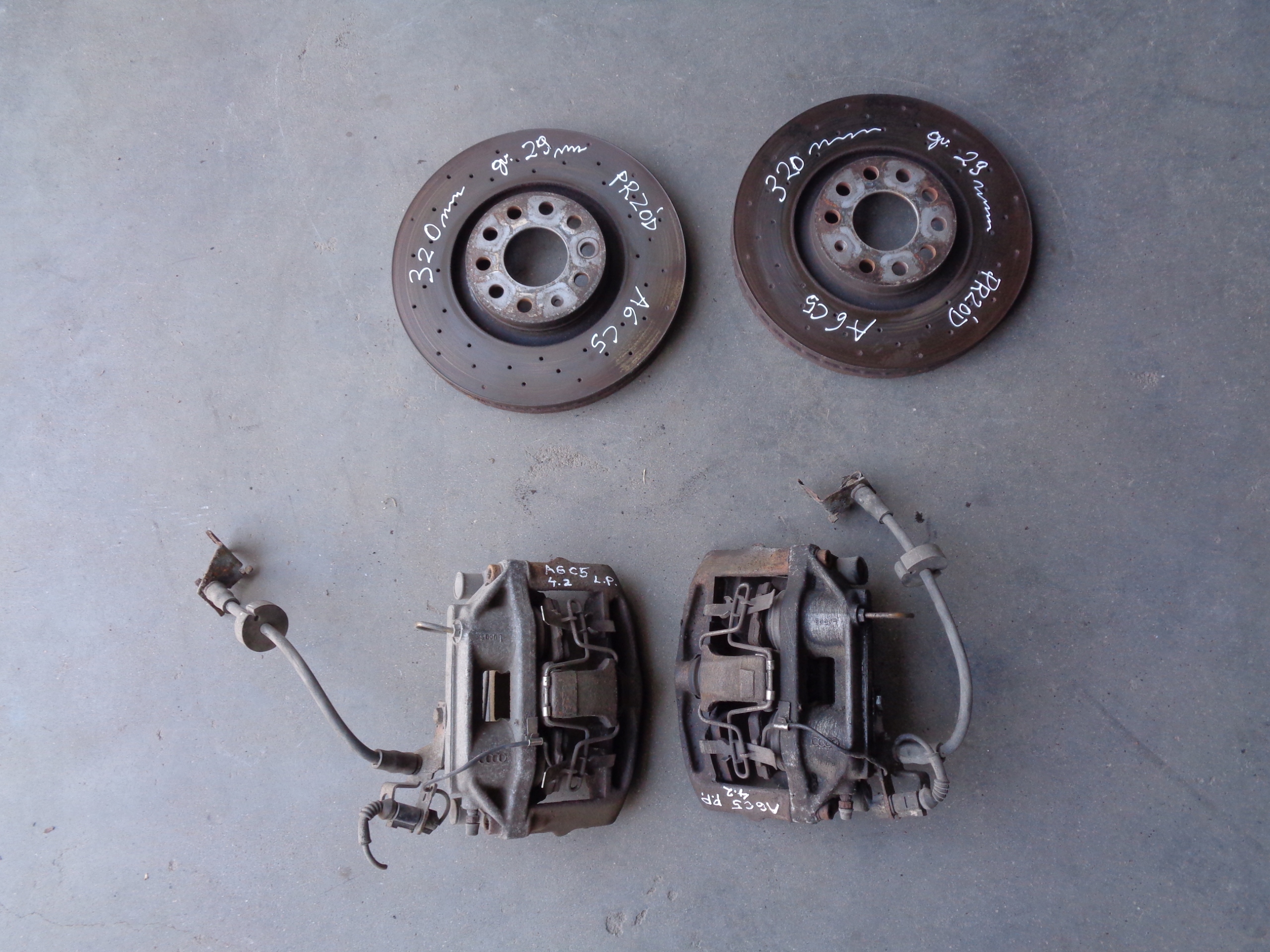 ZACISKI TARCZE PRZOD 4.2 BAS AUDI A6 C5 ALLROAD