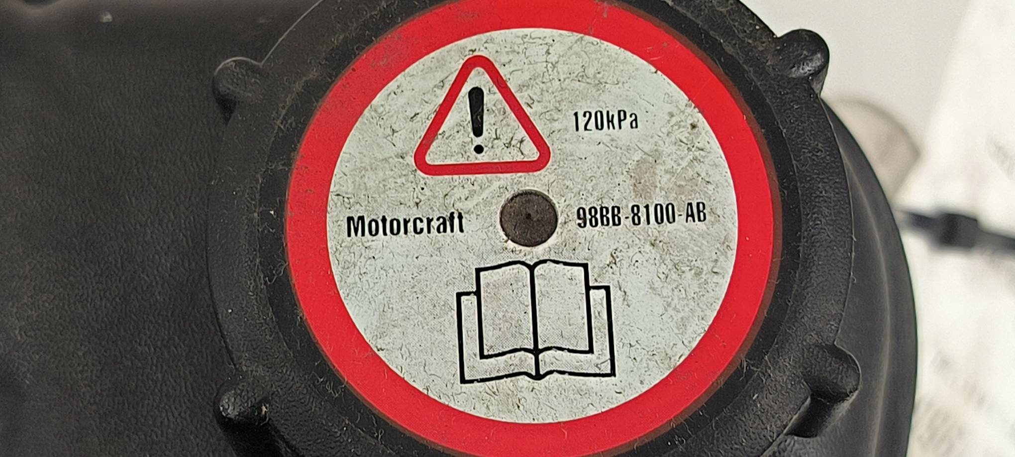 serbatoio LIQUIDO 1S71-8K218 FORD MONDEO MK3