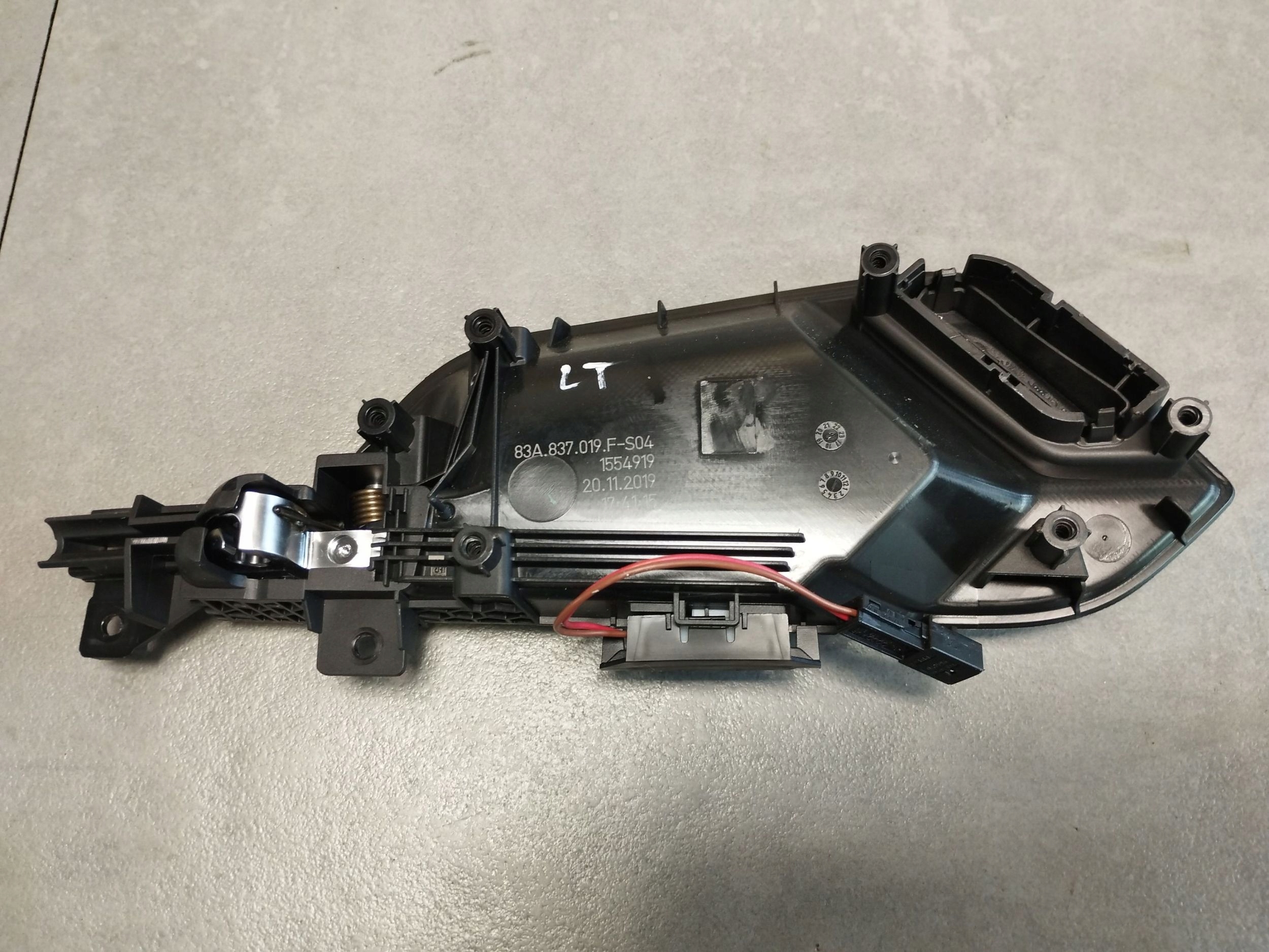 Audi Q3 F3 83A handle inner left rear 83A837019F