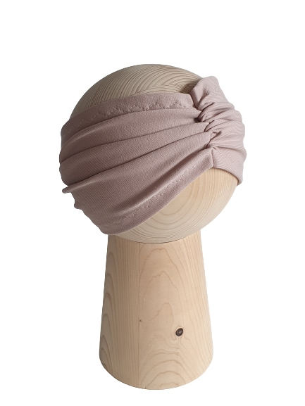 

Opaska Marszczona Cappuccino Rozmiary 40-43cm