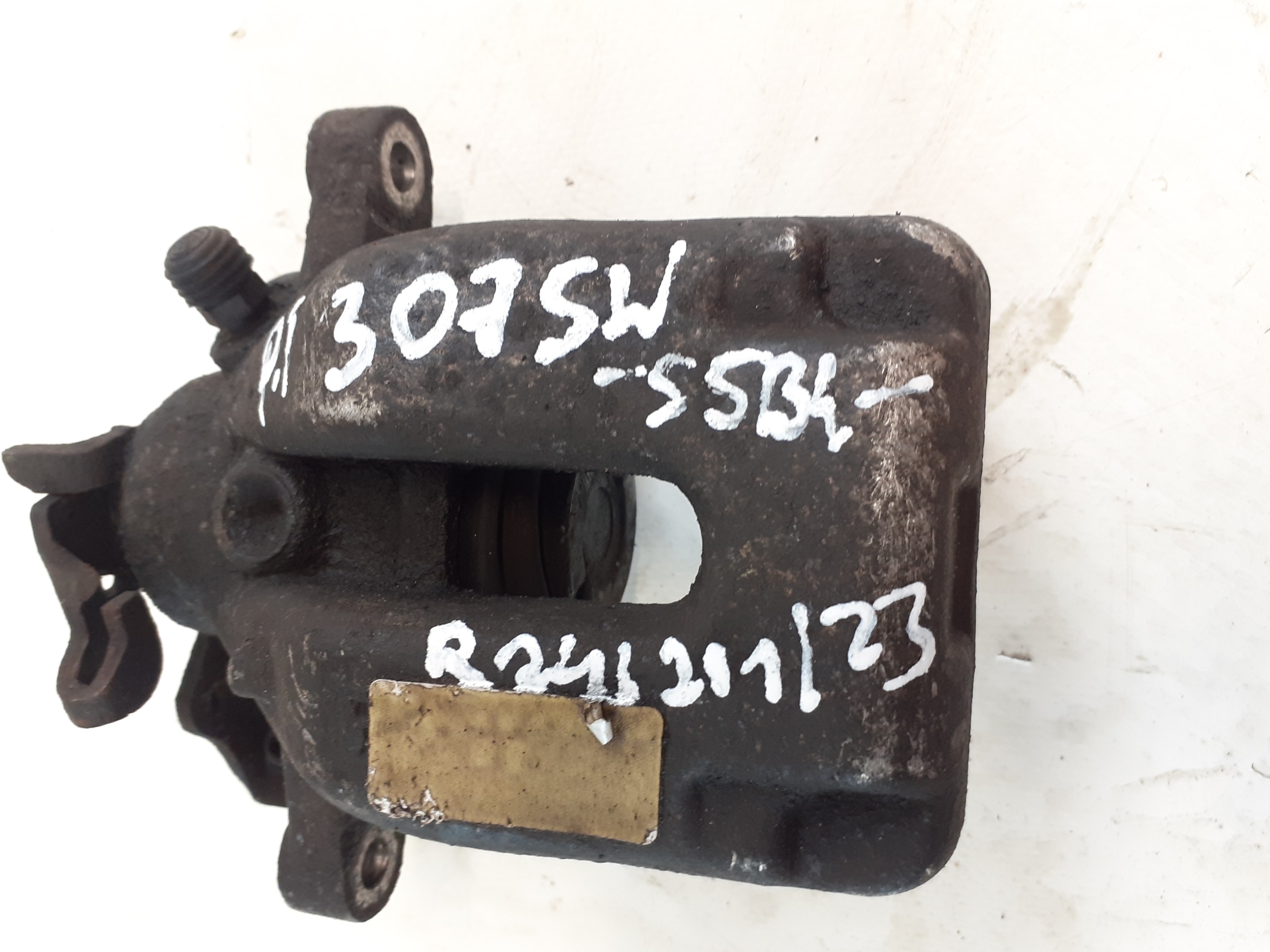 PEUGEOT 307 caliper brake left rear part TRW