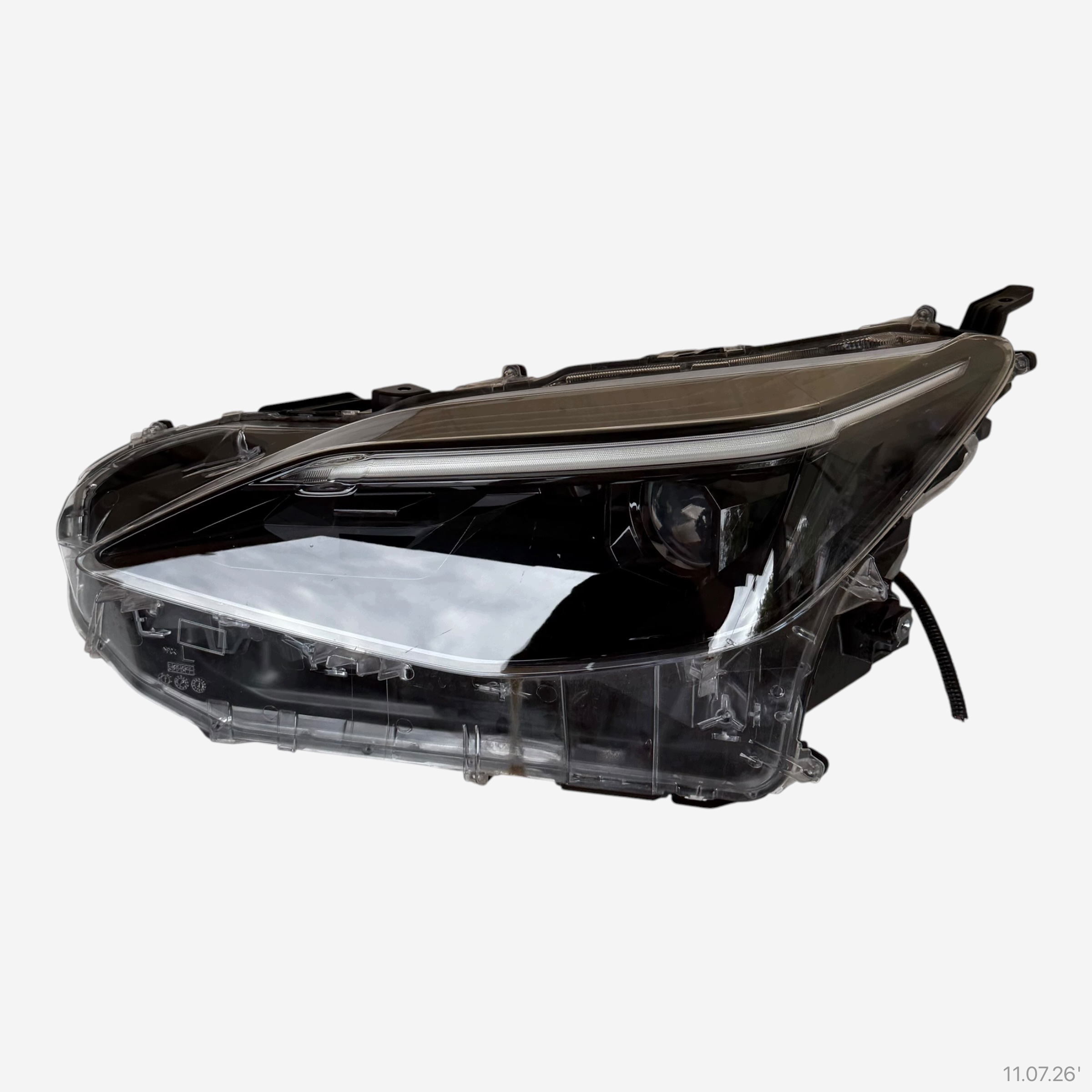 light front left TOYOTA YARIS CROSS 2023 ROK FULL LED
