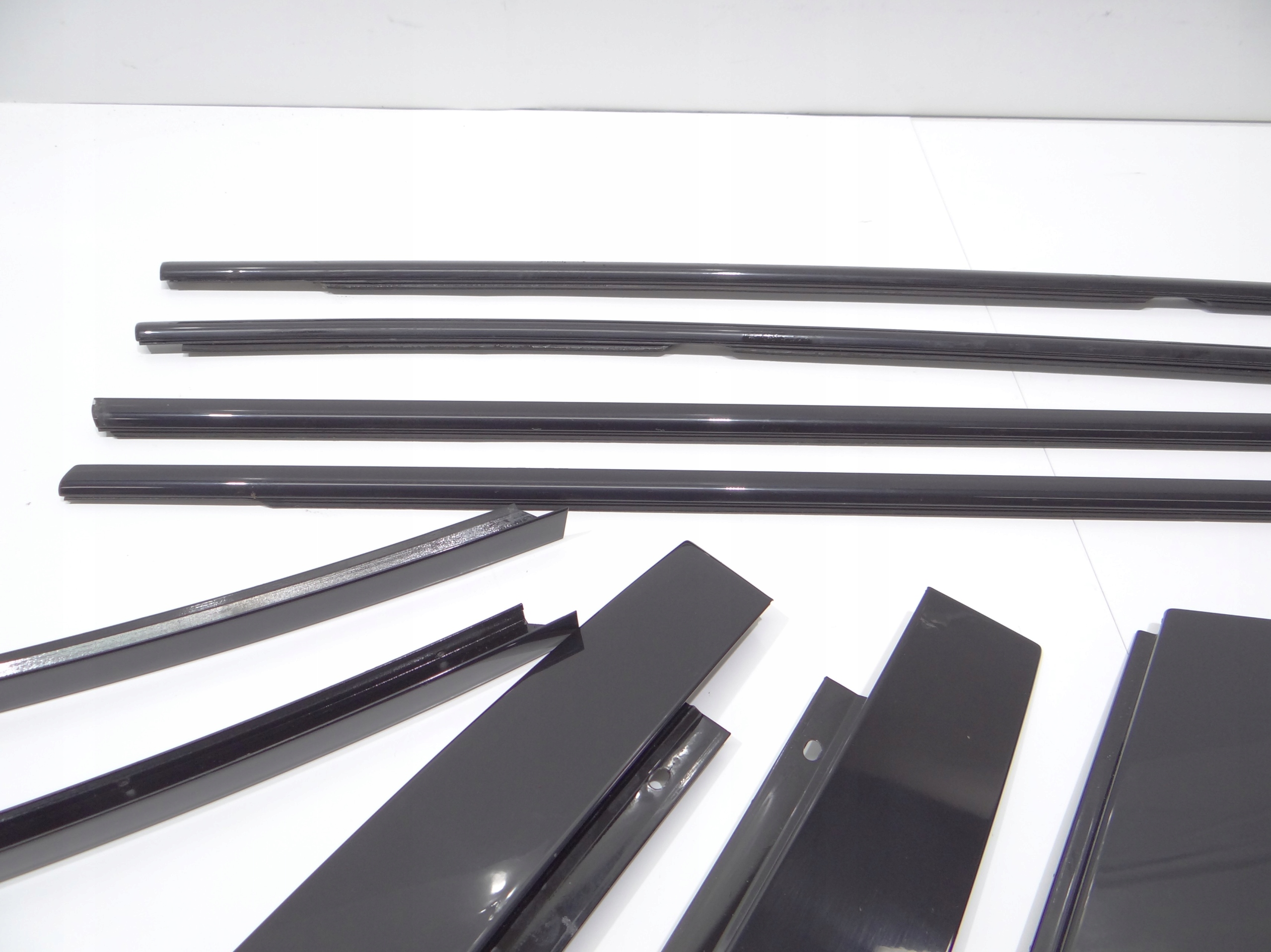 mouldings SHADOW LINE BMW X1 E84