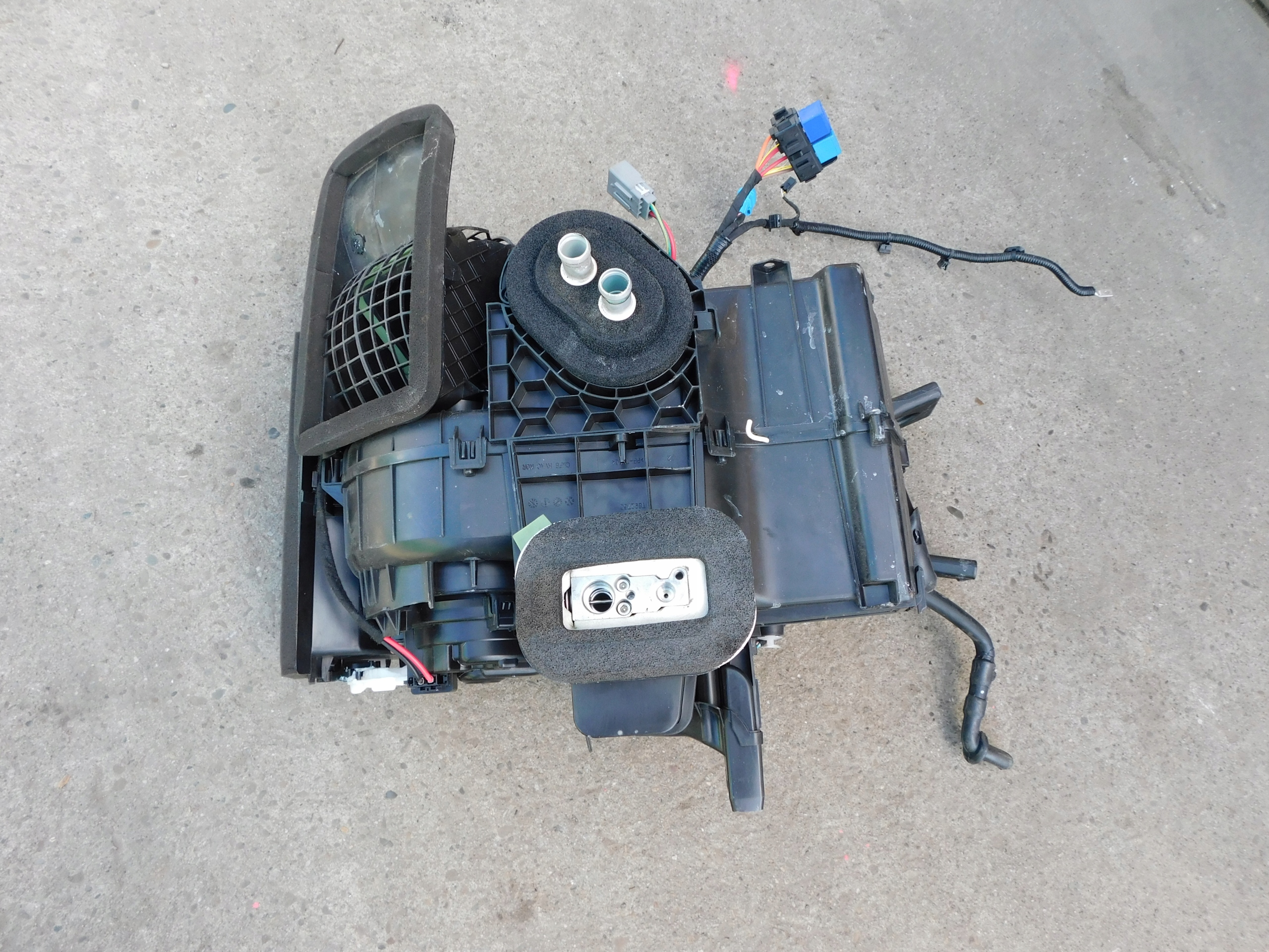 Renault Arkana ohřívač obal ventilátor klimatyzacja OEM