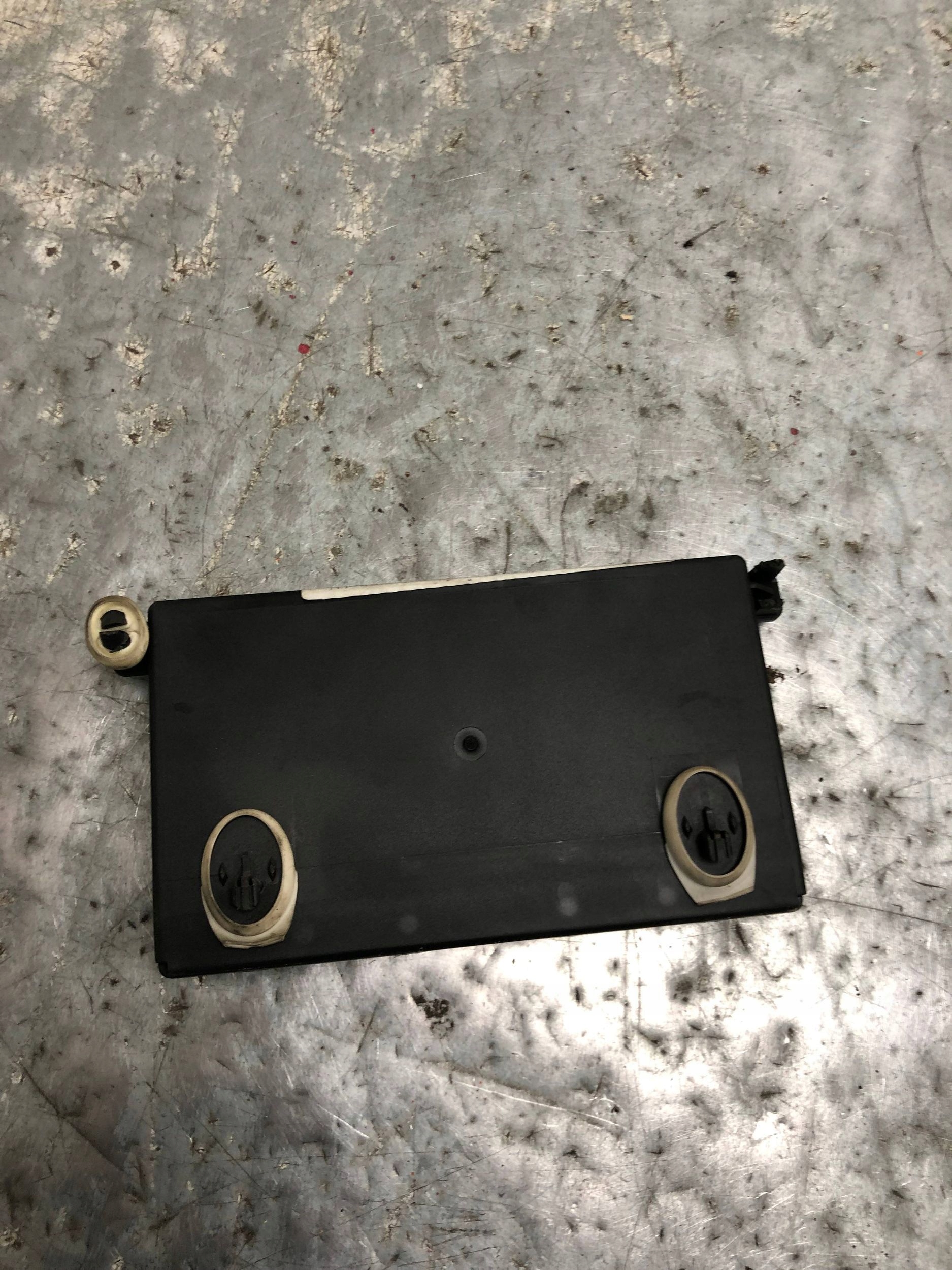 module door left front MERCEDES W211 KOMBI 2118207526
