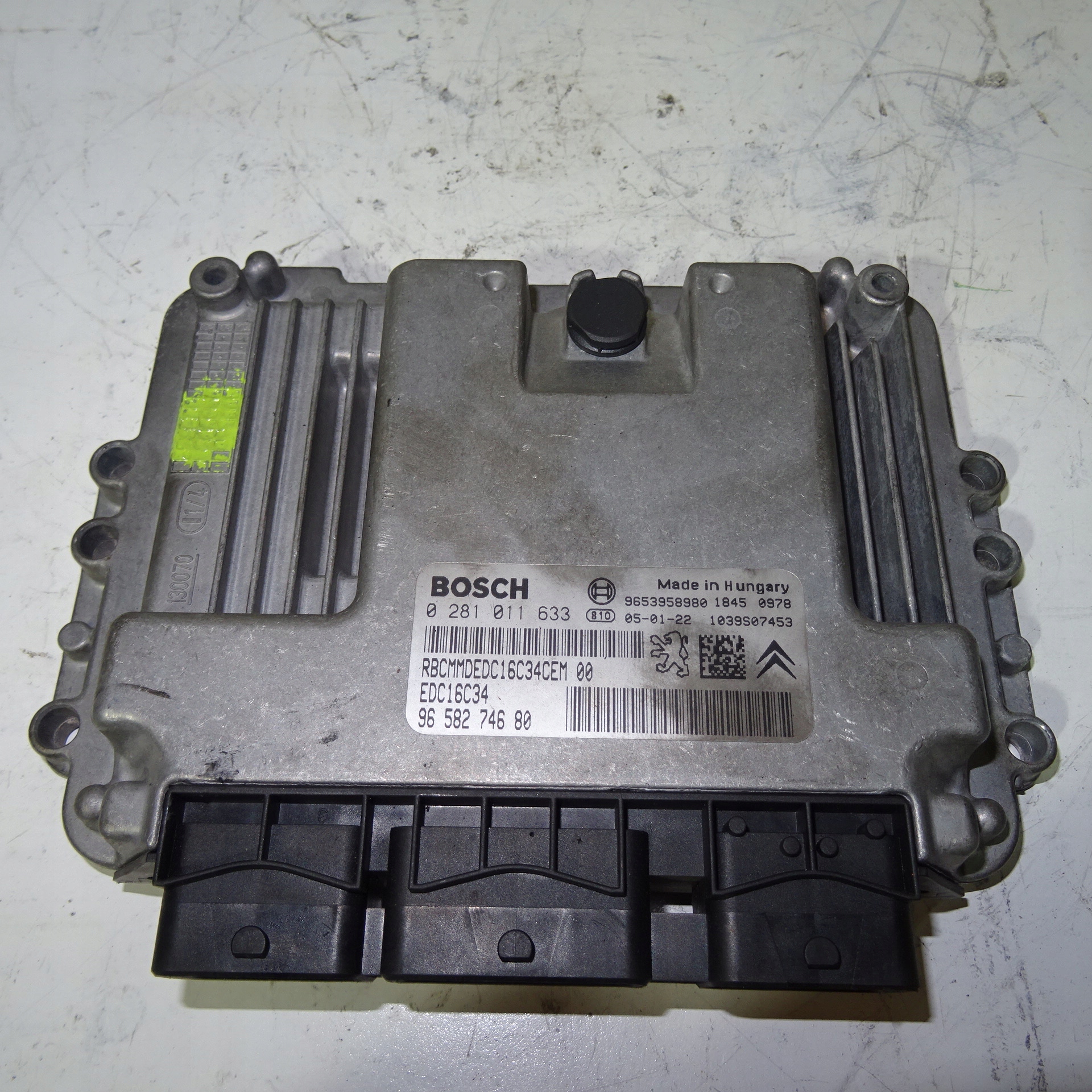 PEUGEOT 407 1.6HDI control unit 0281011633