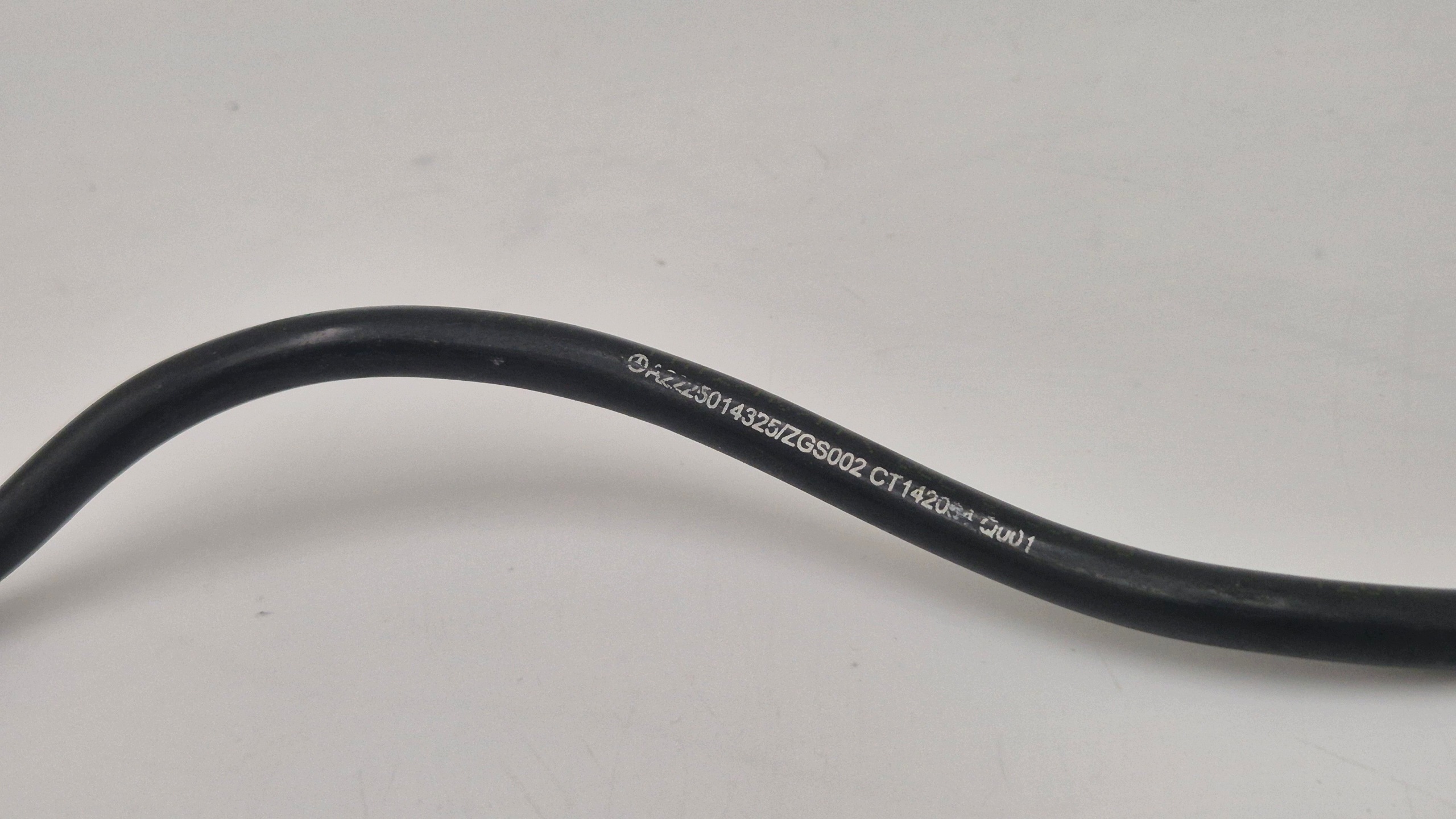 prijenos vode Mercedes S W222 2225014325 original
