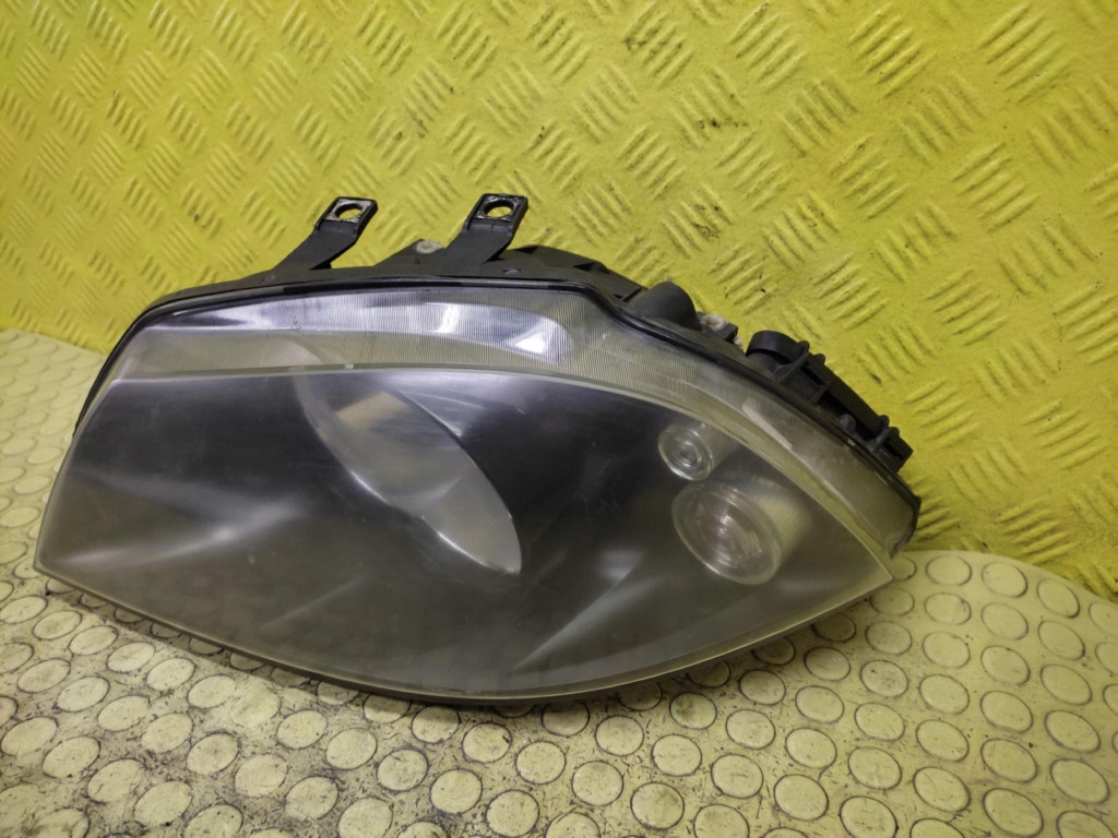 SEAT IBIZA III REFLEKTOR light left front 6L1941021A