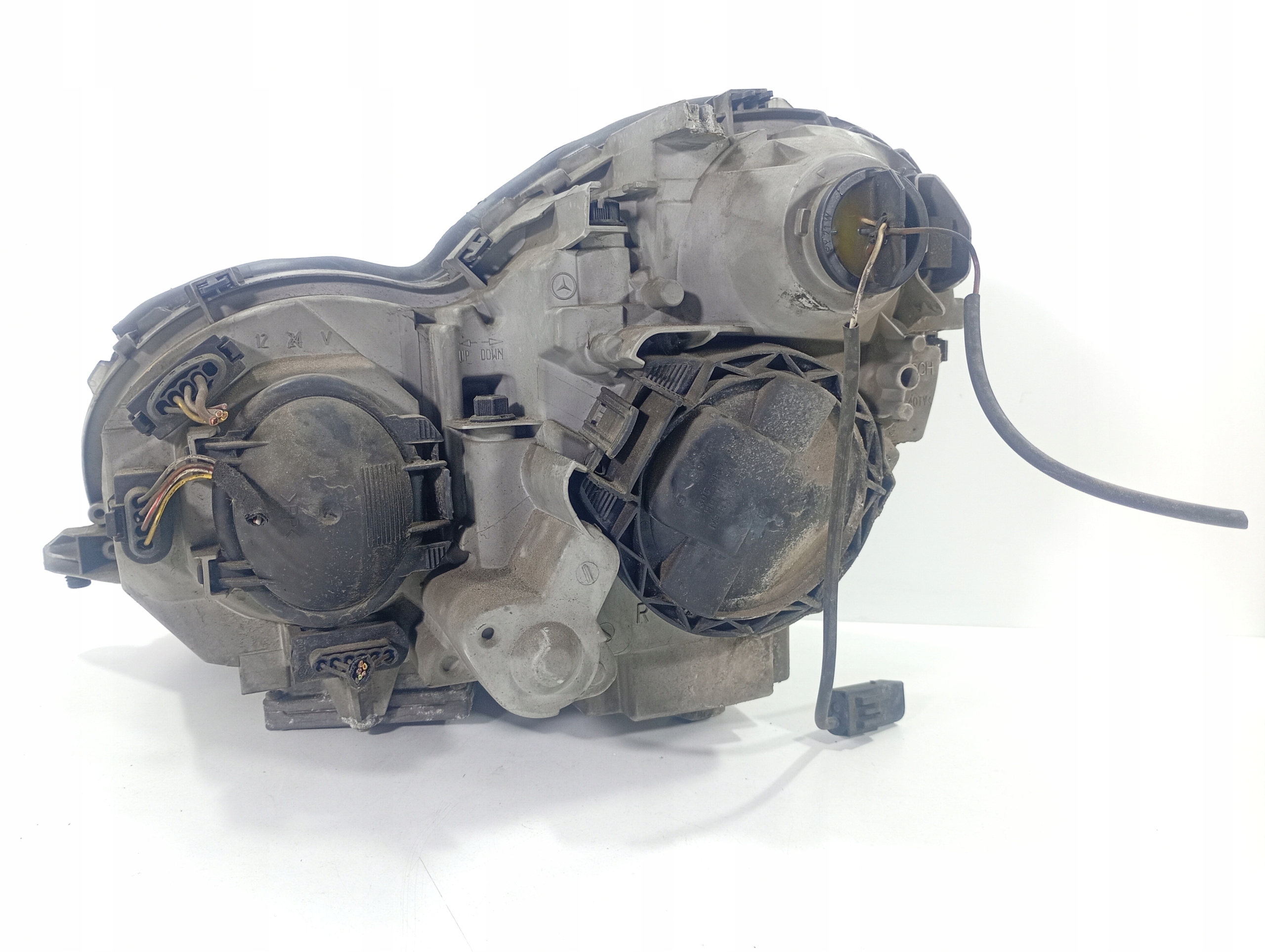 Mercedes CKLASA W203 00-07 light REFLEKTOR right front OE A2038201261