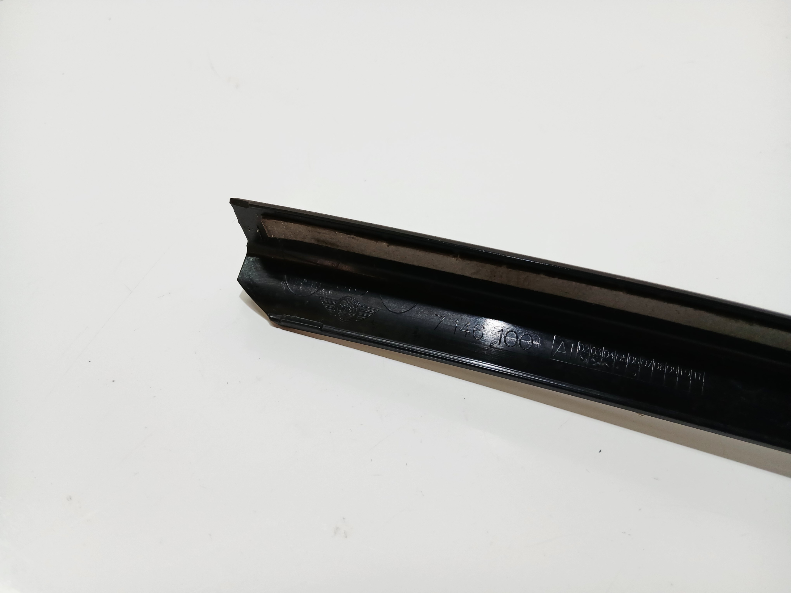 cover moulding pillar right MINI R56 7146100