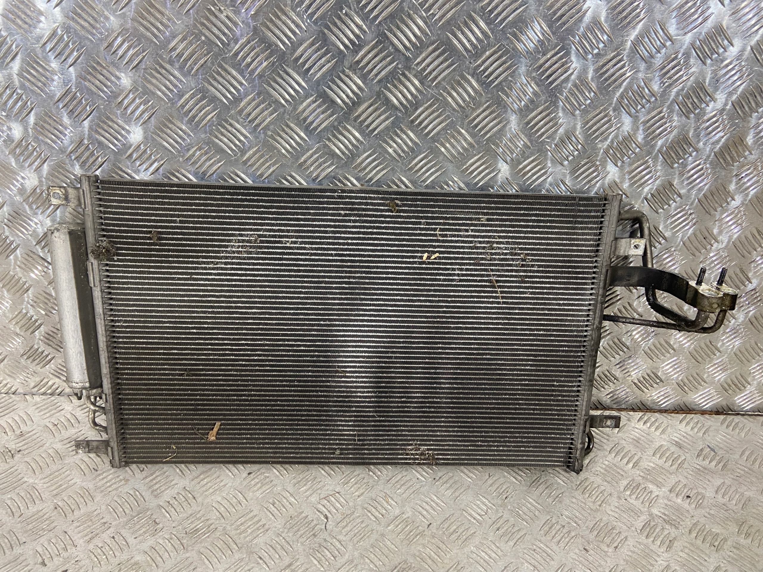 CHLODNICA KLIMATYZACJI HYUNDAI TUCSON I 1 2 0 CRD