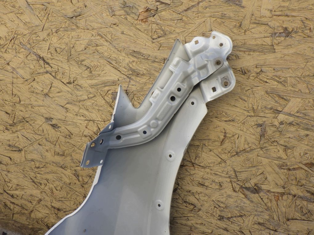 TOYOTA COROLLA CROSS XG10 21- fender left front