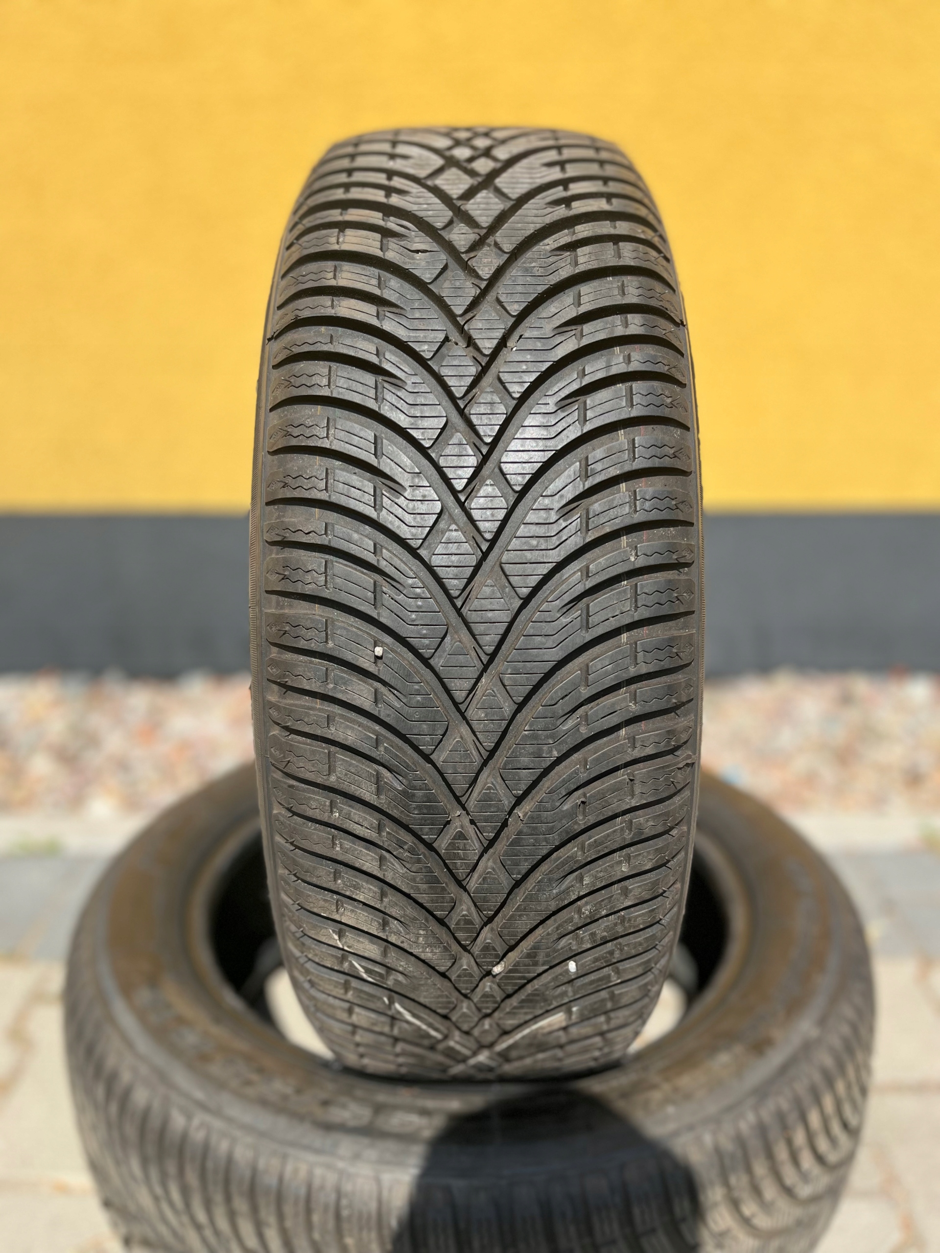 195/55R16 91H XL g-force Winter 2 3PMSF Kleber