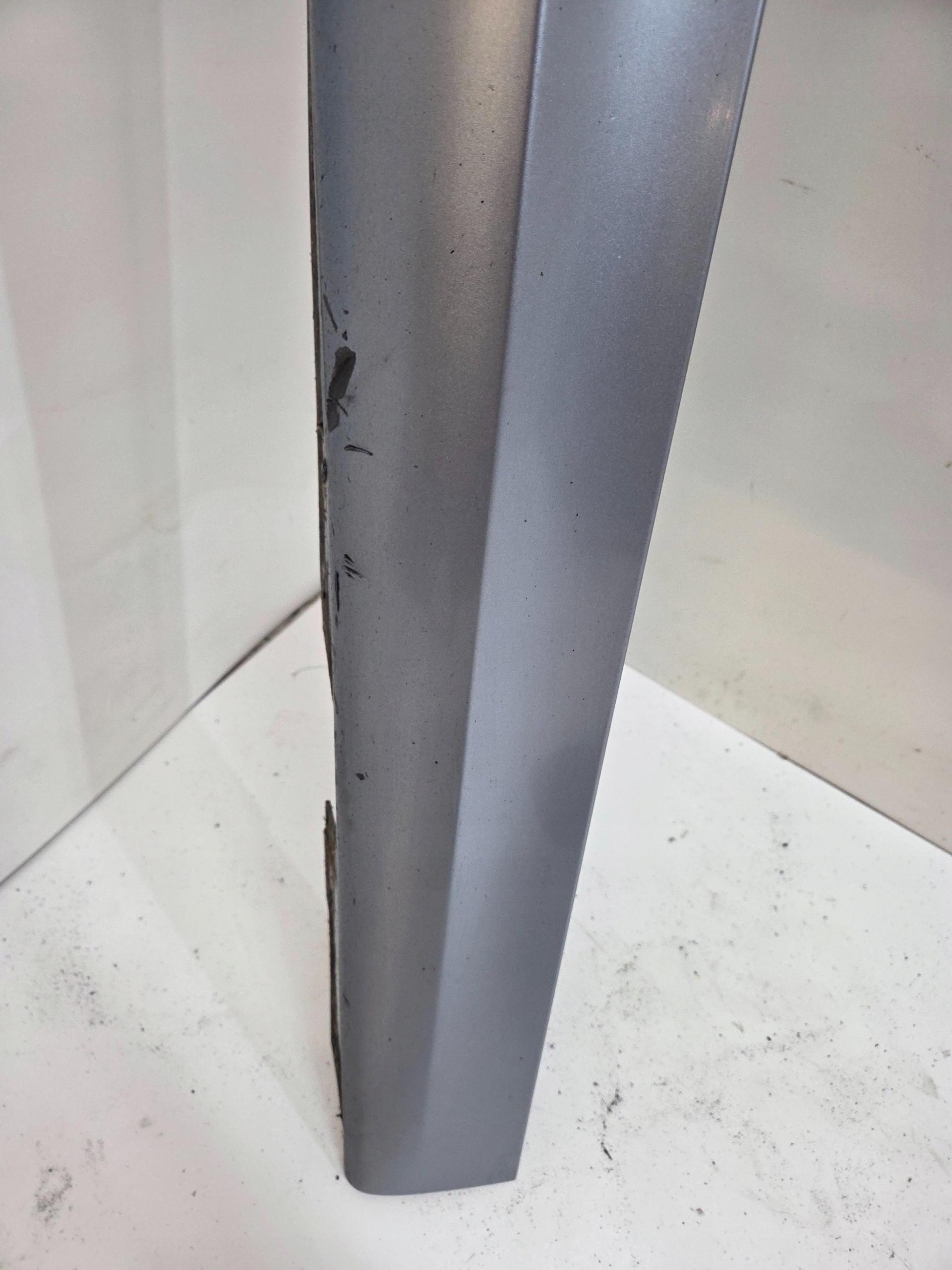 moulding right BMW E90 LIFT M PAKIET BLUEWATER